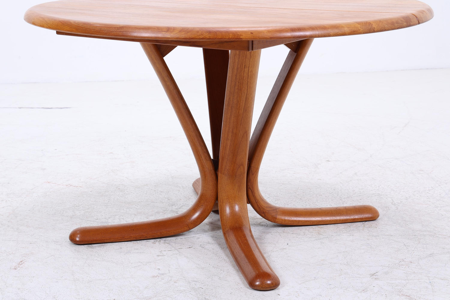 Vintage Teak Esstisch | Mid Century runder Holztisch Teak massiv 60er Jahre