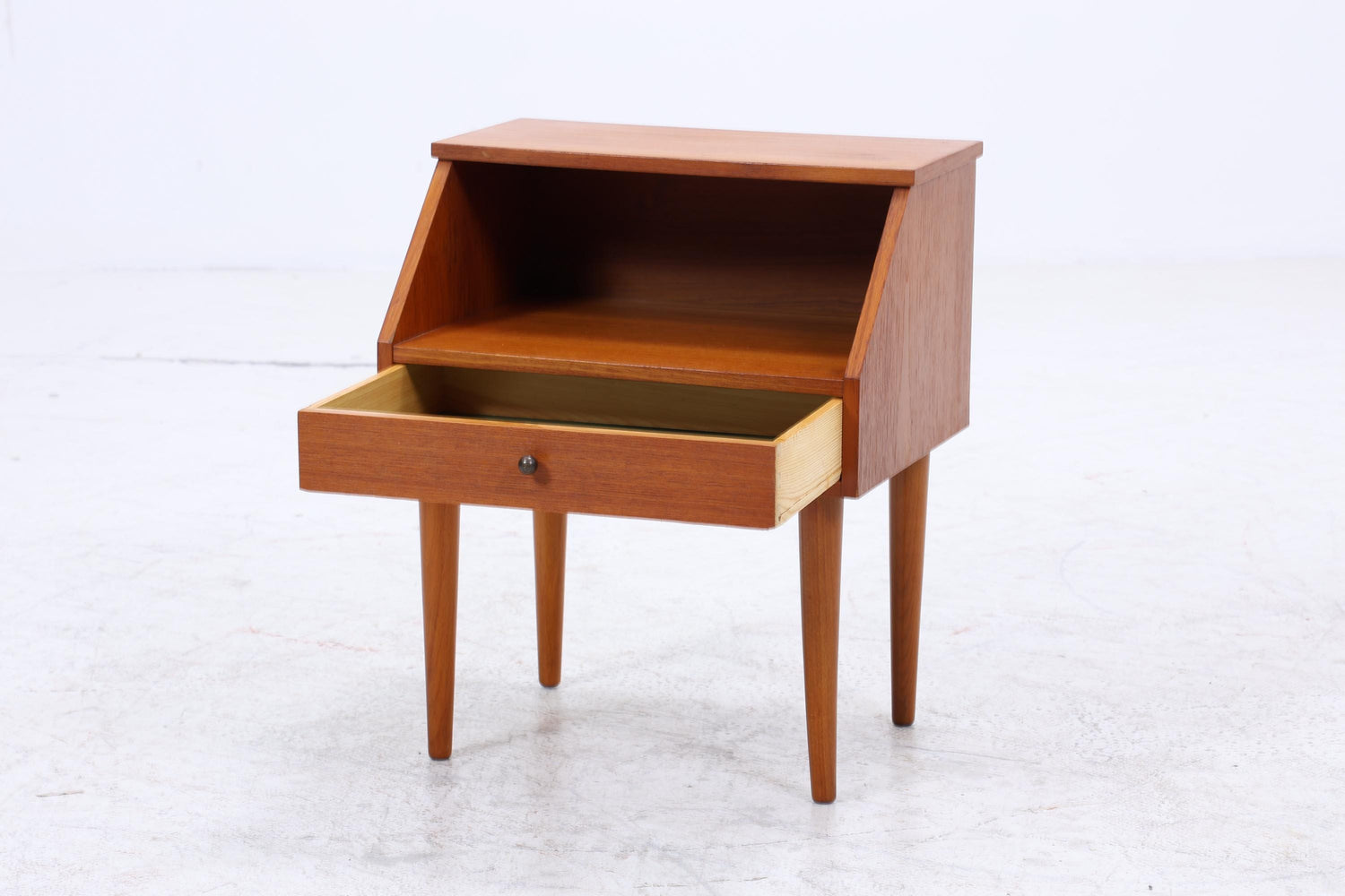 Vintage Teak Mini Kommode 60er Jahre | Danish Design Mid Century Holz Nachttisch mit Schubladen Aufbewahrung