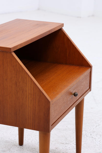 Vintage Teak Mini Kommode 60er Jahre | Danish Design Mid Century Holz Nachttisch mit Schubladen Aufbewahrung