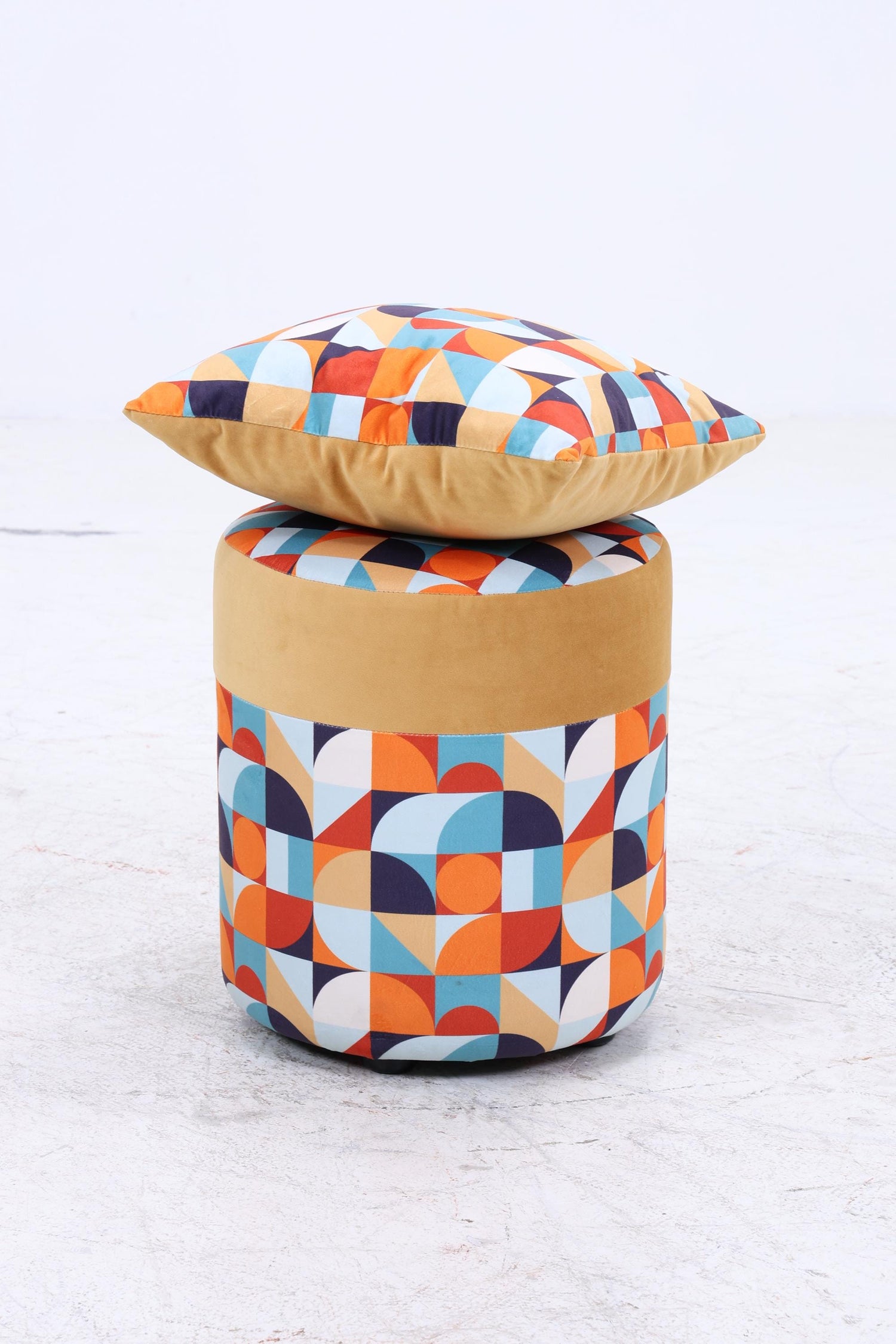 Fußhocker mit Kissen | Schlafzimmer Pouf | Gepolsterter Sitzhocker