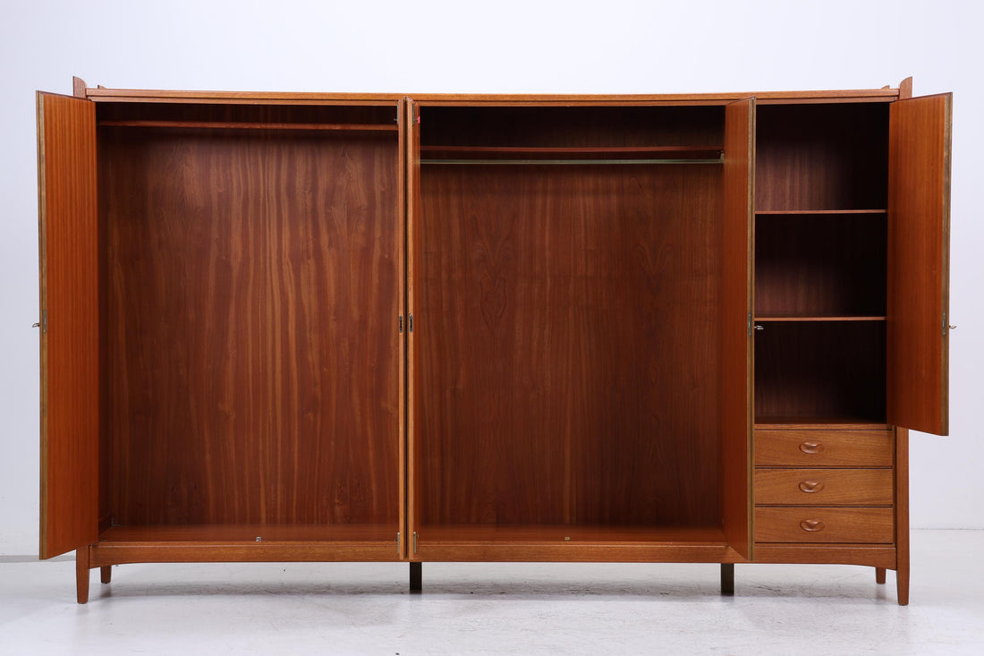XXL Vintage Teak Kleiderschrank | Mid Century Wäscheschrank | 60er Jahre Schrank | mit 2 Kleiderstangen