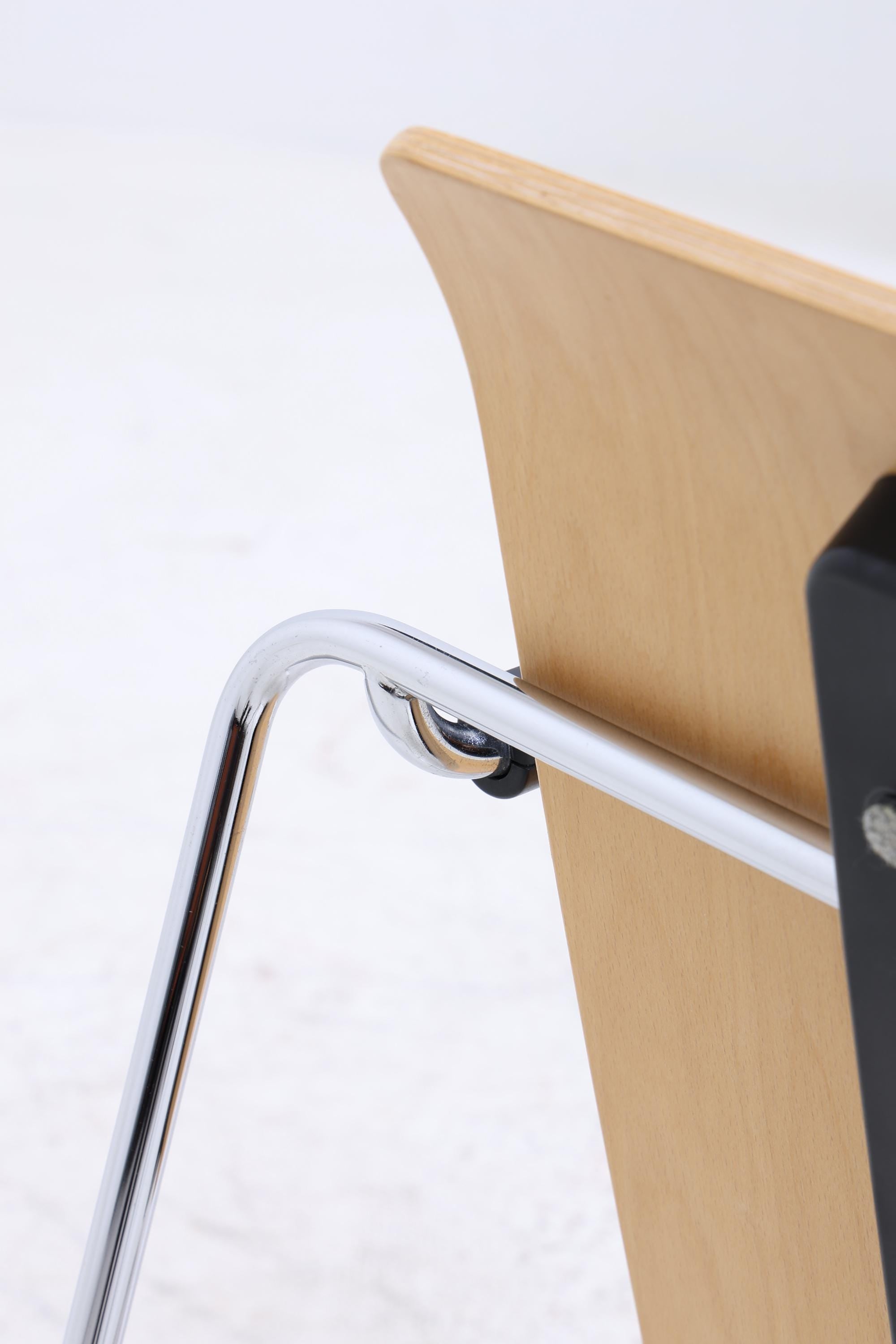 Vintage Stuhl Designklassiker | Ilian Milinov für ORT | Moderner Multifunktionsstuhl Tisch