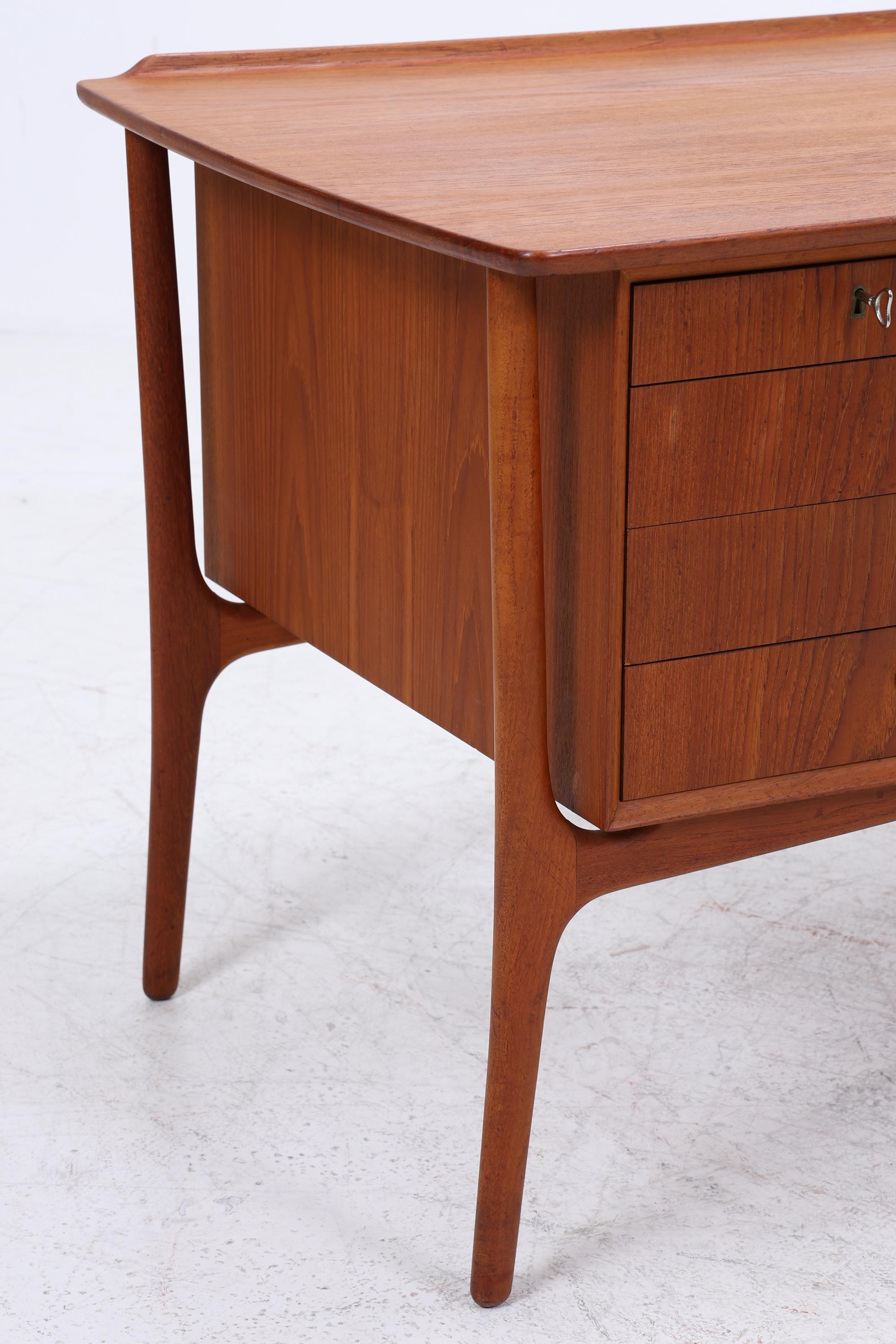 Vintage Teak Schreibtisch | Svend Aage Madsen für HP Hansen | Dänisches Mid-Century Design