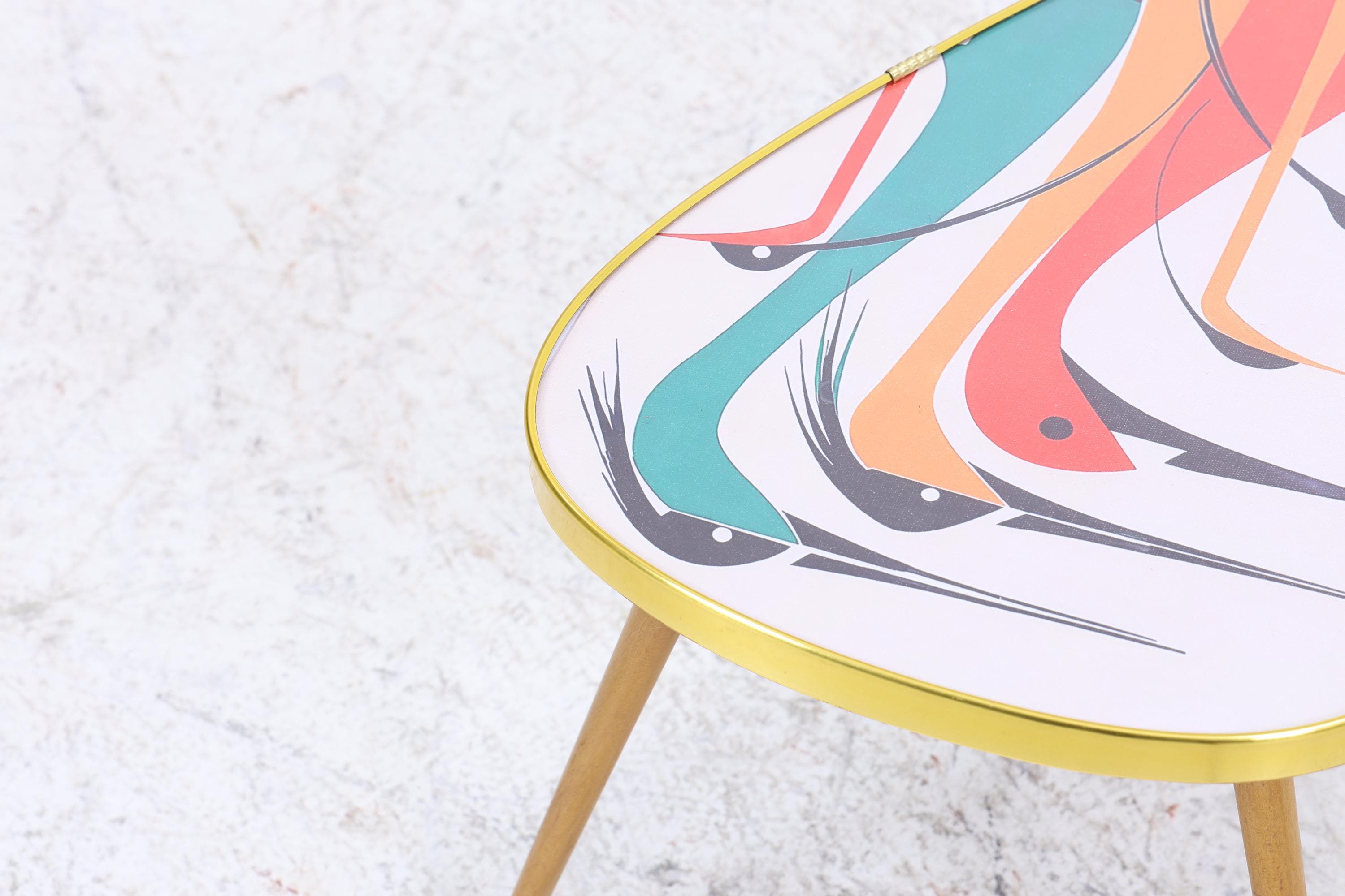 Vintage Blumentisch mit Muster | Mid Century Beisteltisch | Beistelltische 60er Jahre