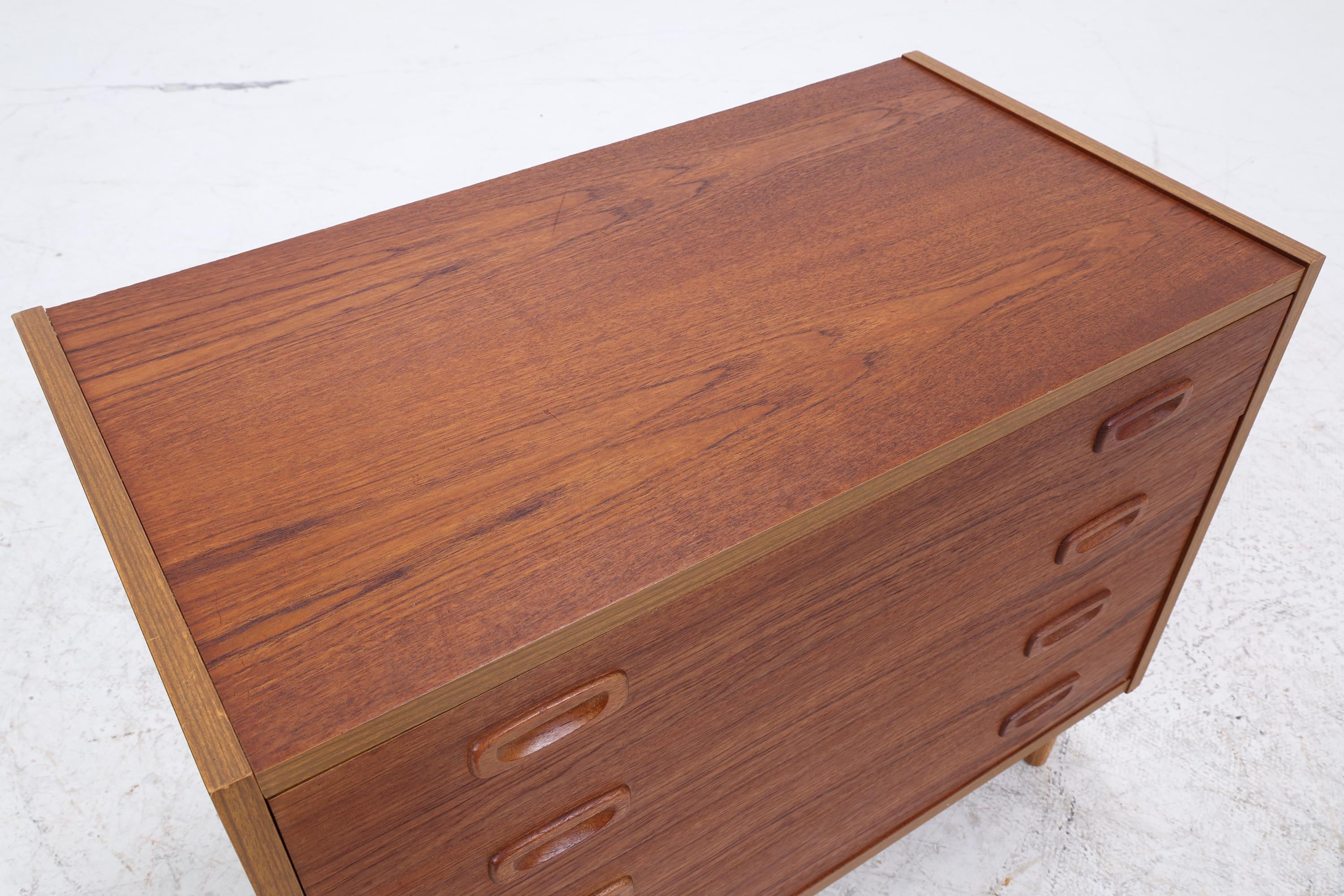 Vintage Teak Schubladenkommode | Mid-Century Kommode mit 4 Schubladen | Skandinavisches Design