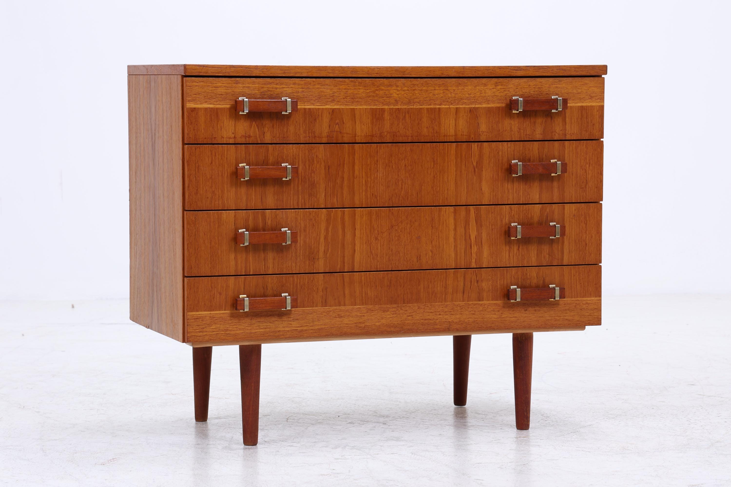 Vintage Teak Kommode mit 4 Schubladen | Mid-Century Schrank