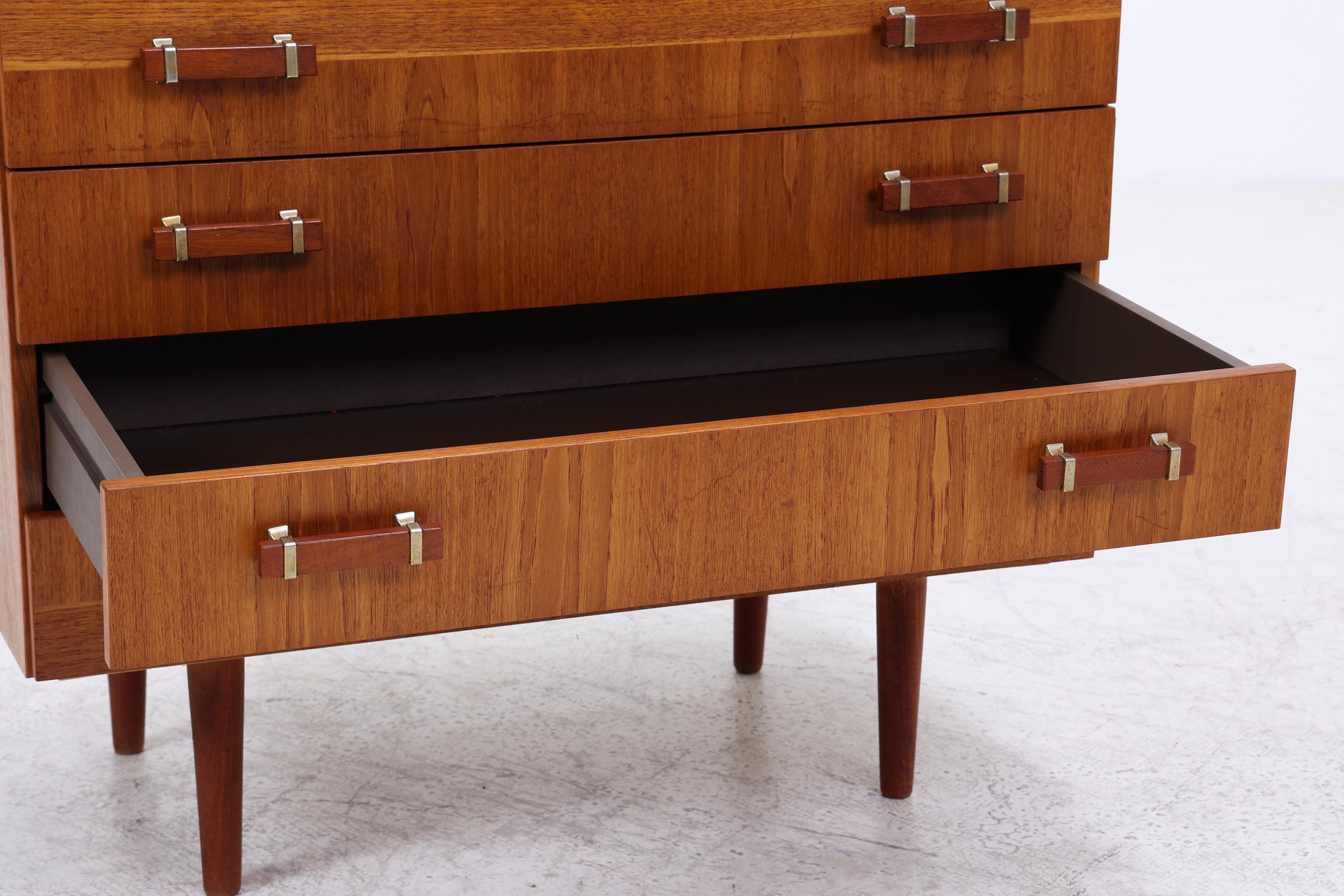 Vintage Teak Kommode mit 4 Schubladen | Mid-Century Schrank