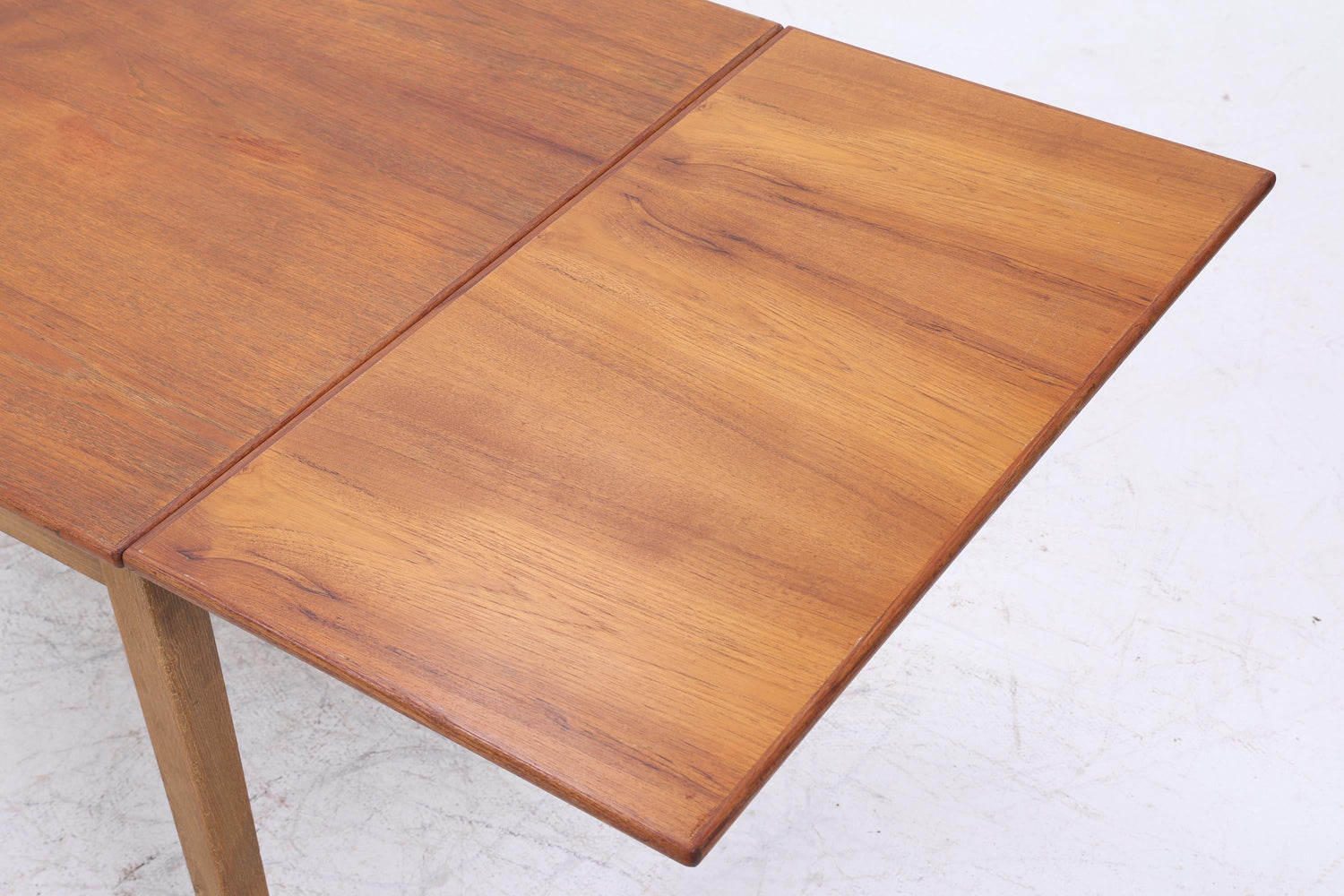 Vintage Teak Esstisch | Mid Century Ausziehtisch mit 2 Ausziehplatten