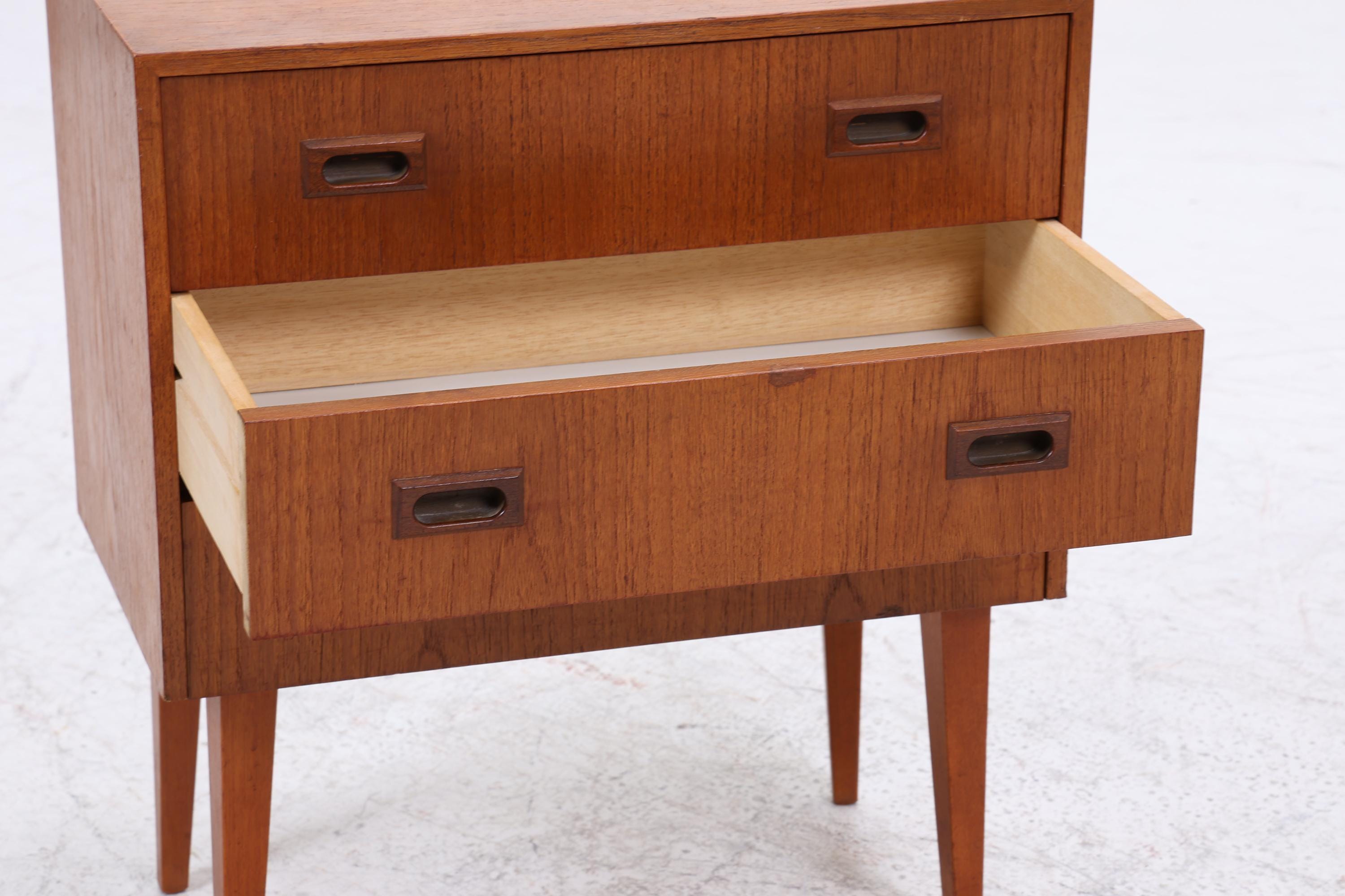Vintage Teak Mini Kommode | Mid-Century Nachttisch Danish Design