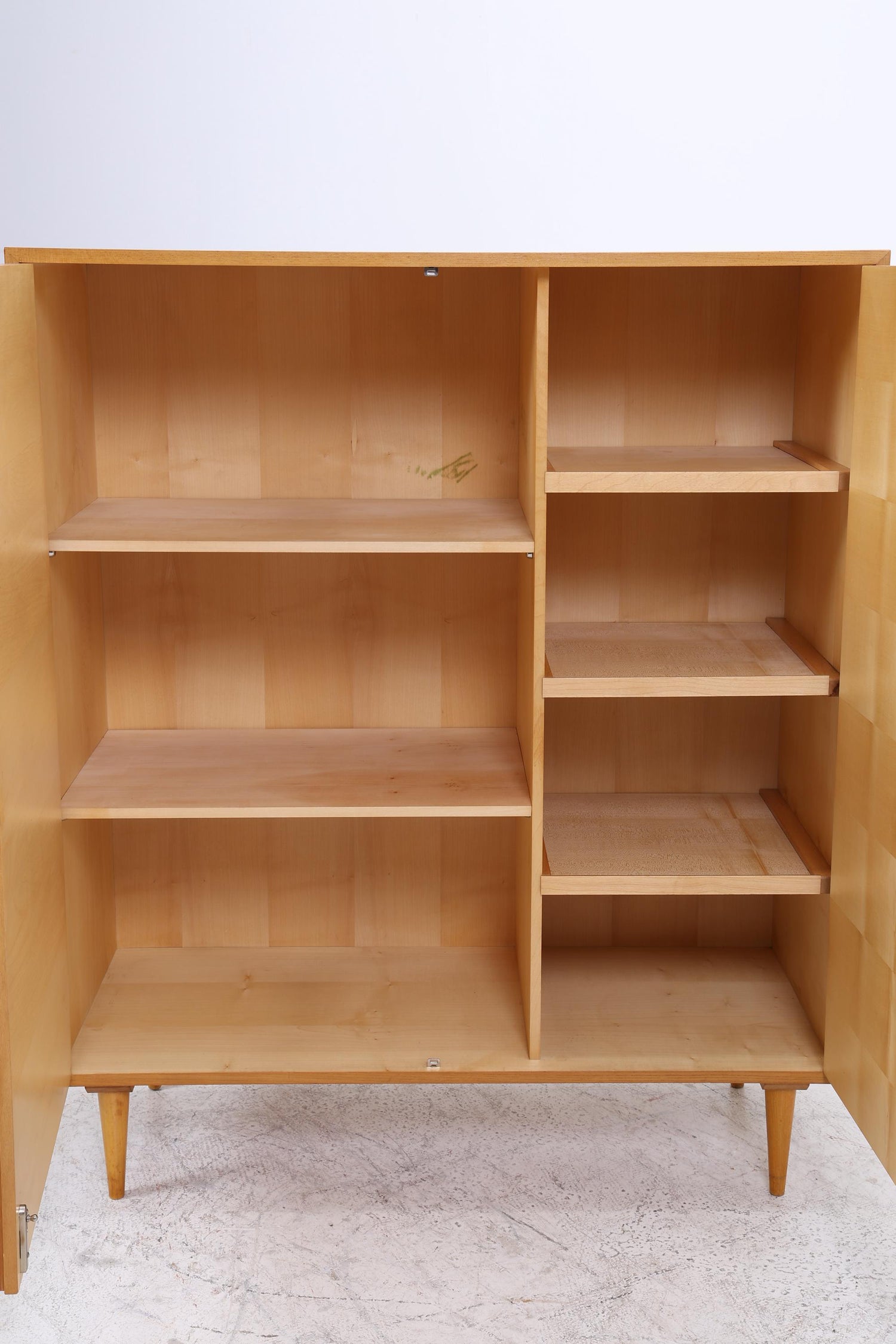 Vintage Wäscheschrank | Mid-Century Kleiderschrank 60er Jahre Design