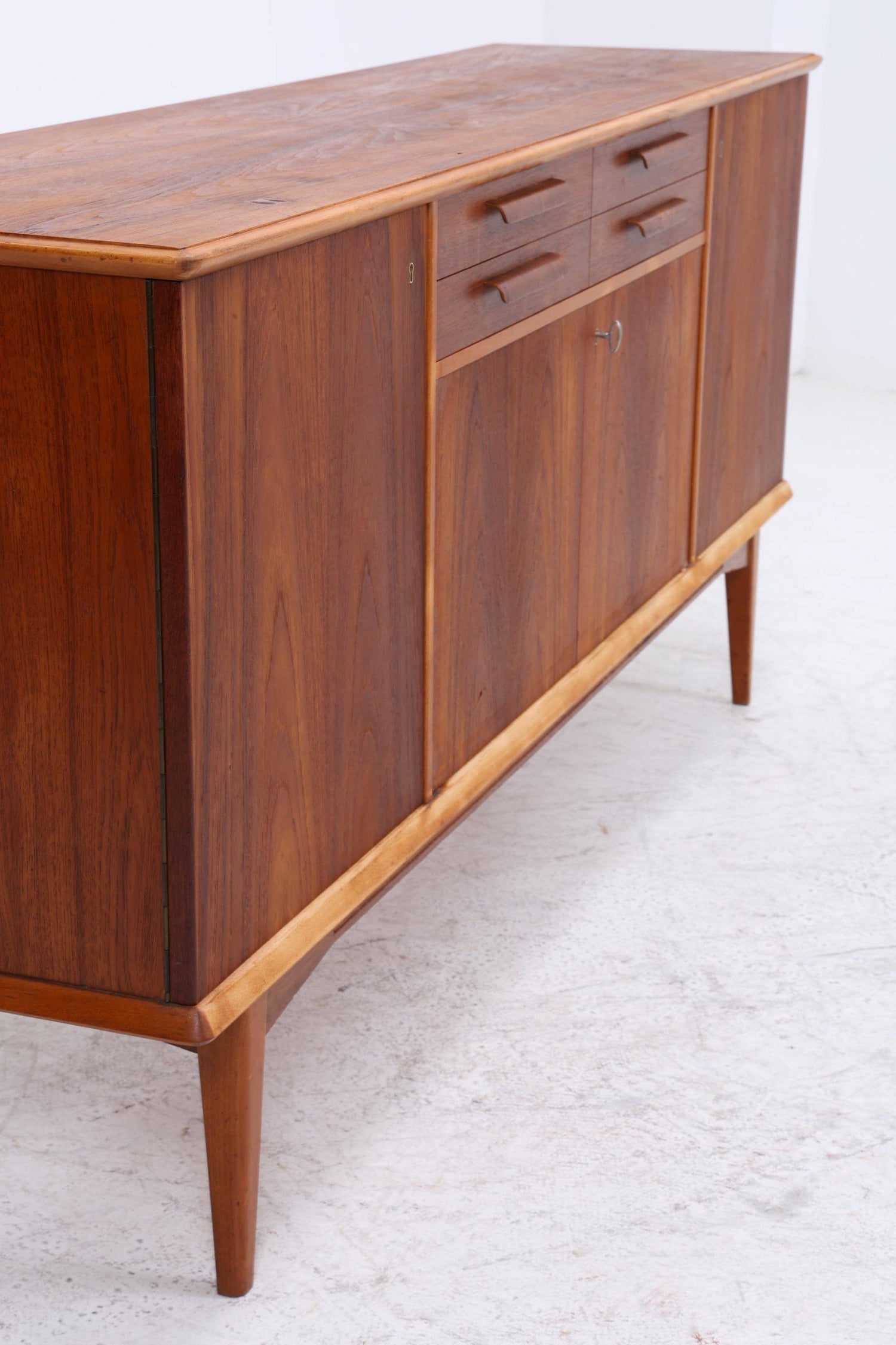 Vintage Sideboard 60er Jahre | Mid Century TV Board mit Schubladen &amp; Fächern Retro Holz Aufbewahrung Anrichte