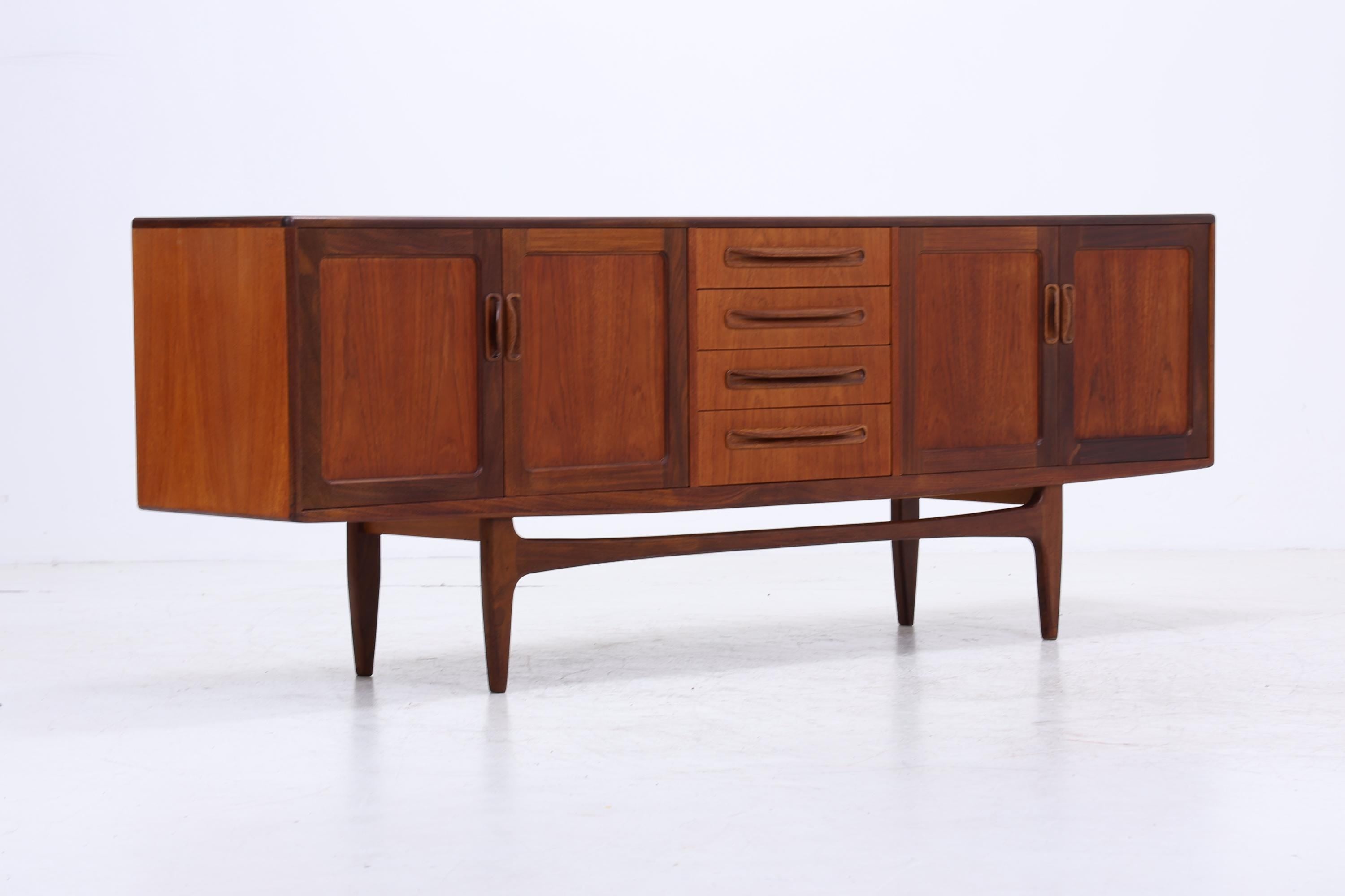 G-Plan Sideboard aus Teakholz | V. Wilkins Mid-Century Design | Vintage Kommode England