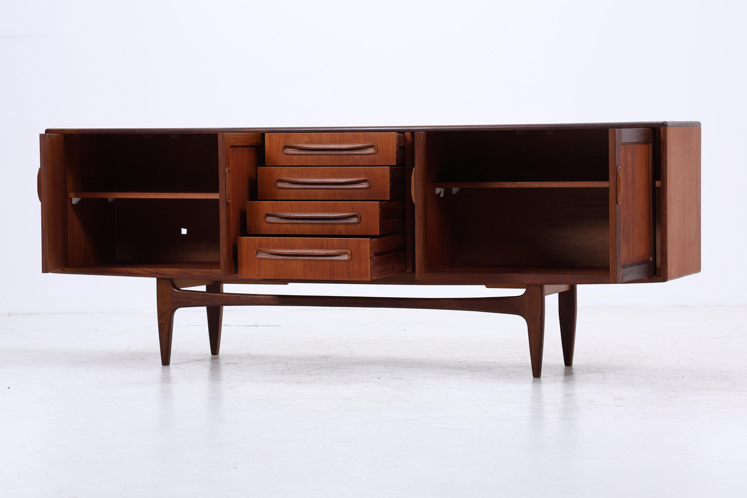 G-Plan Sideboard aus Teakholz | V. Wilkins Mid-Century Design | Vintage Kommode England