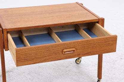 Vintage Teak Nähkasten | Danish Design | Mid-Century Beistelltisch auf Rollen