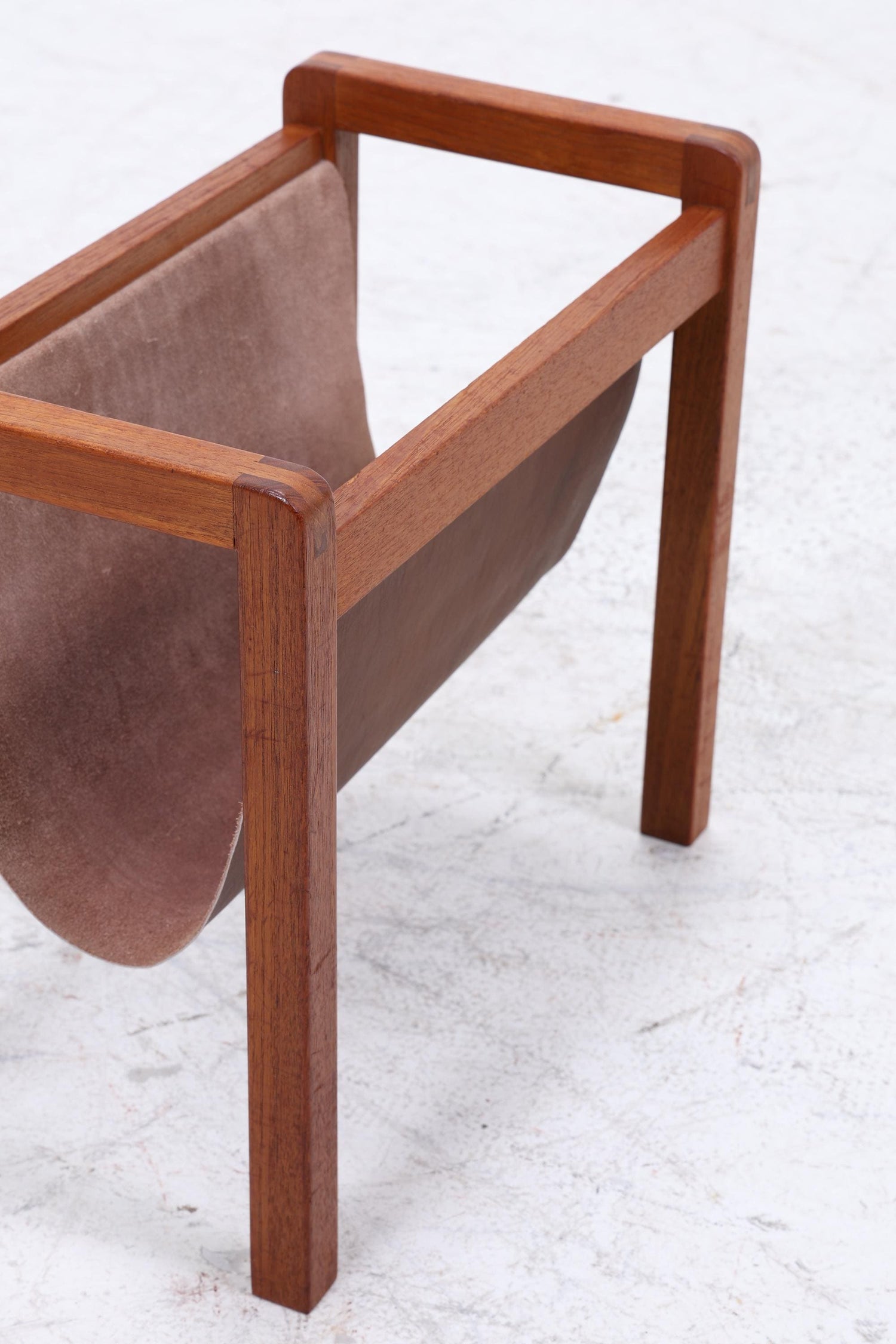 Vintage Teak Zeitungsständer | Mid-Century Magazinhalter Danish Modern