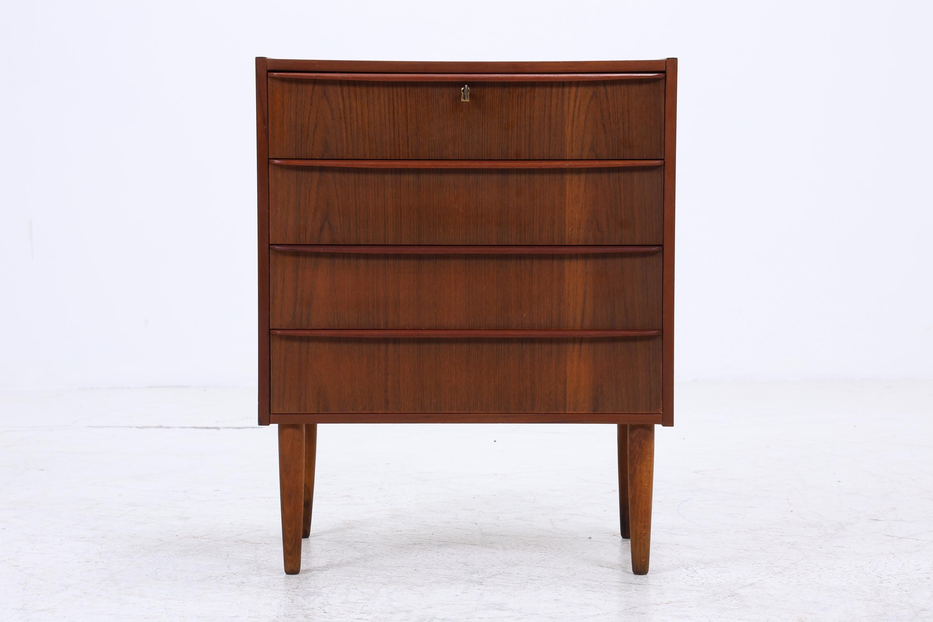 Teak Schubladenkommode | Mid-Century Vintage Kommode mit 4 Schubladen | Scandinavian Design 1960er