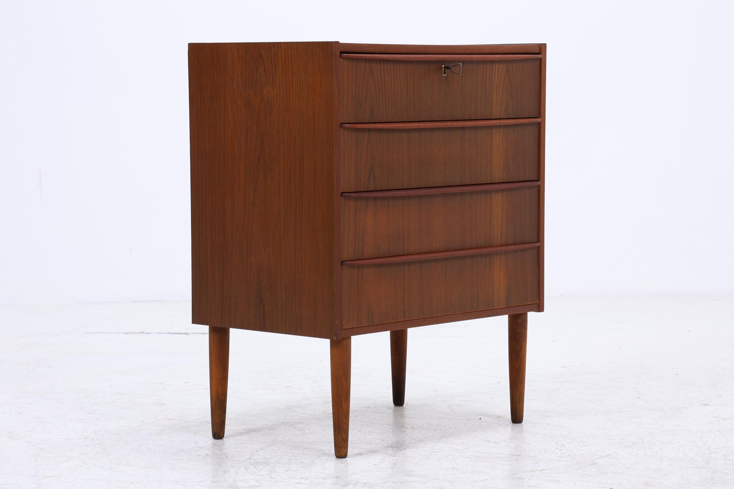 Teak Schubladenkommode | Mid-Century Vintage Kommode mit 4 Schubladen | Scandinavian Design 1960er