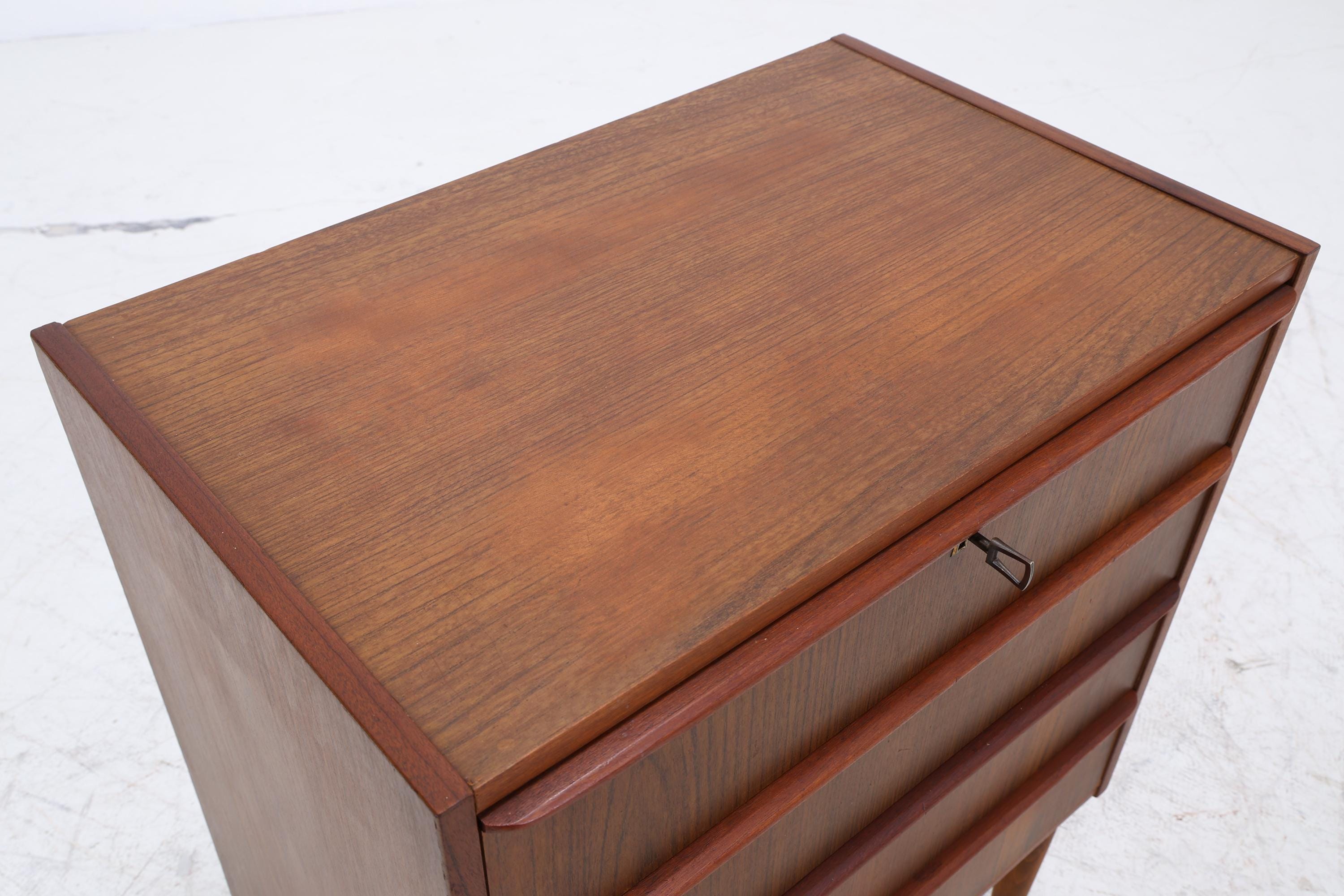Teak Schubladenkommode | Mid-Century Vintage Kommode mit 4 Schubladen | Scandinavian Design 1960er