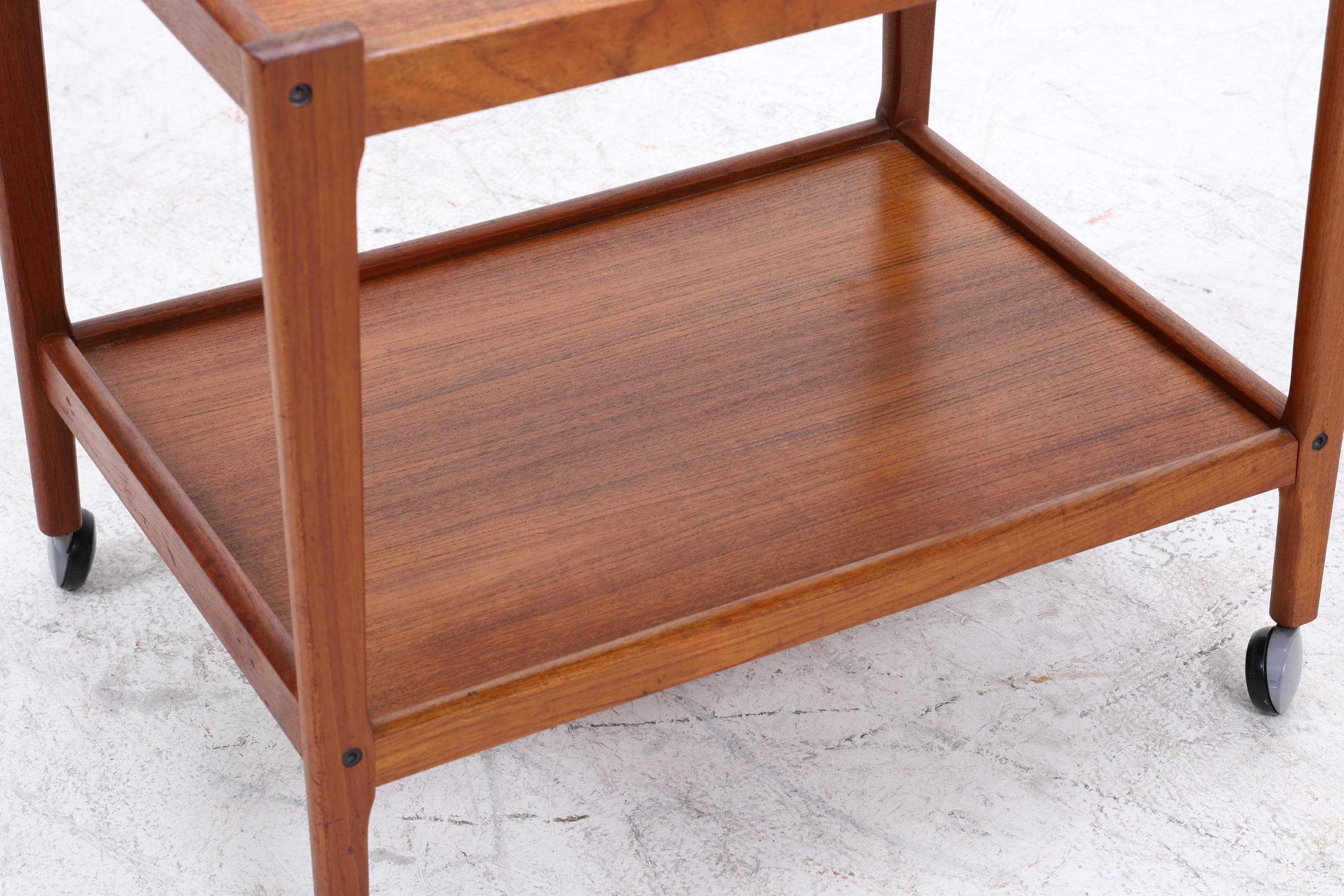 Vintage Teak Servierwagen | Mid-Century Barwagen Danish Modern