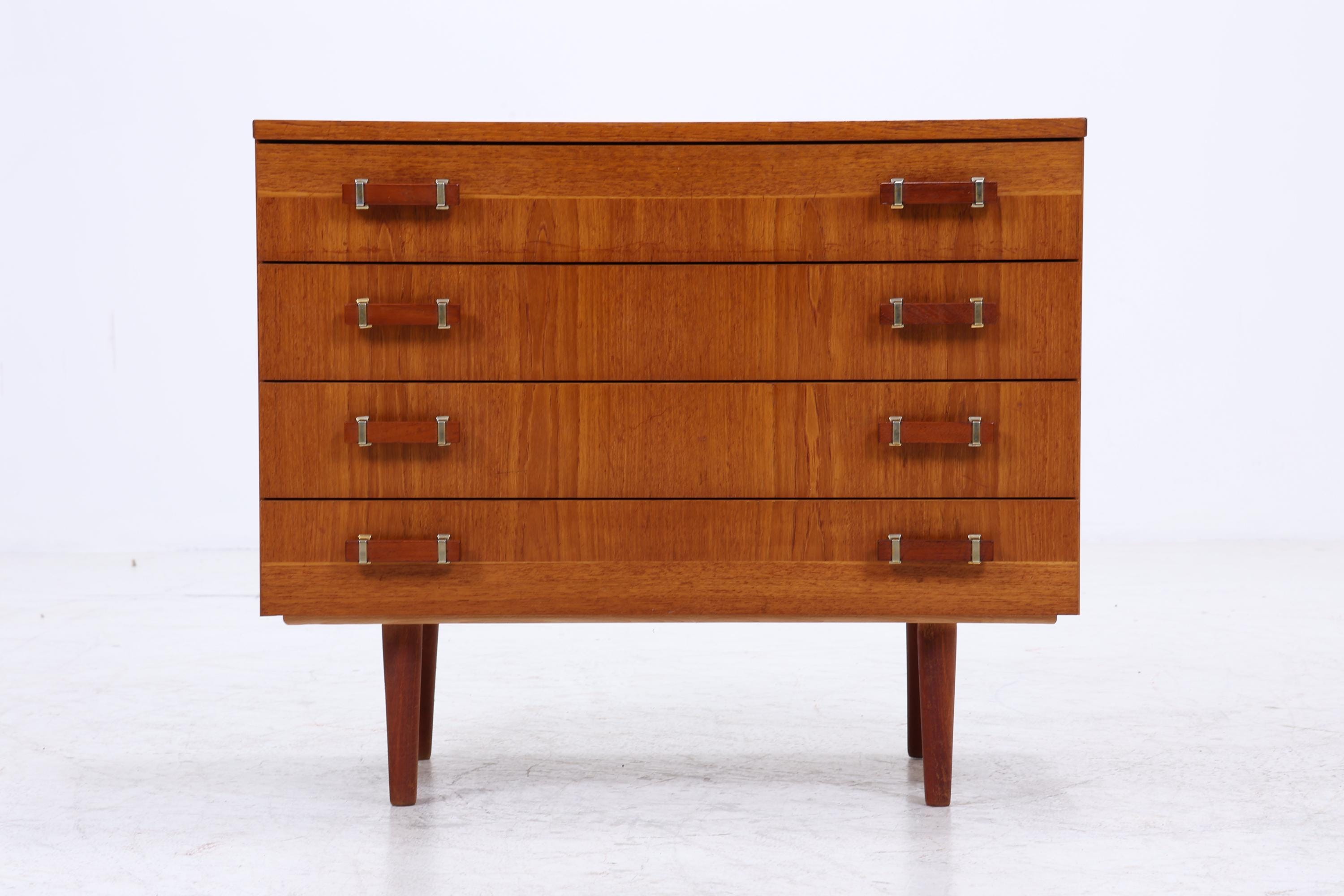 Vintage Teak Kommode mit 4 Schubladen | Mid-Century Schrank