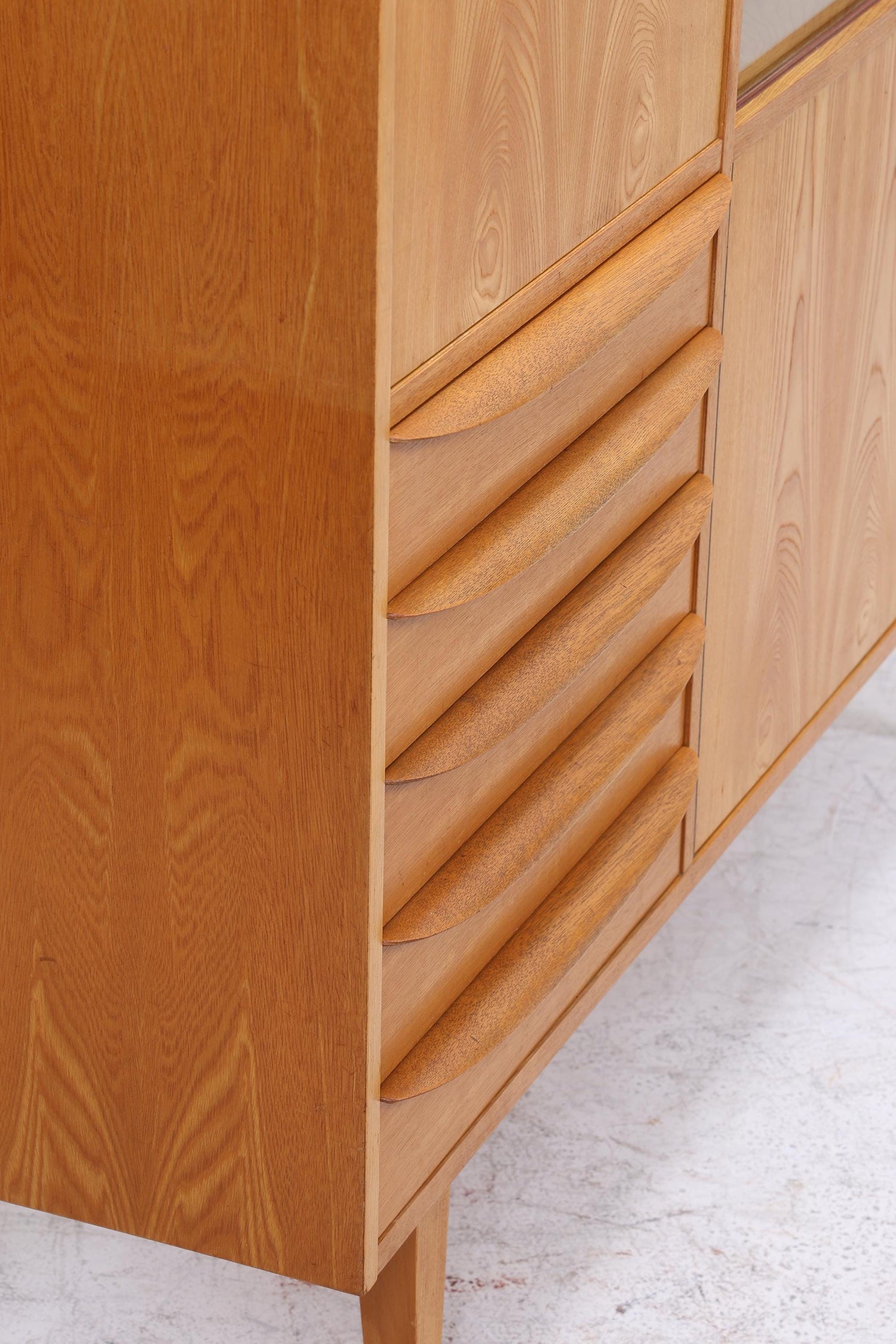 Hellerau Vitrine Serie 602 | Franz Ehrlich | Senesche Mid-Century Highboard