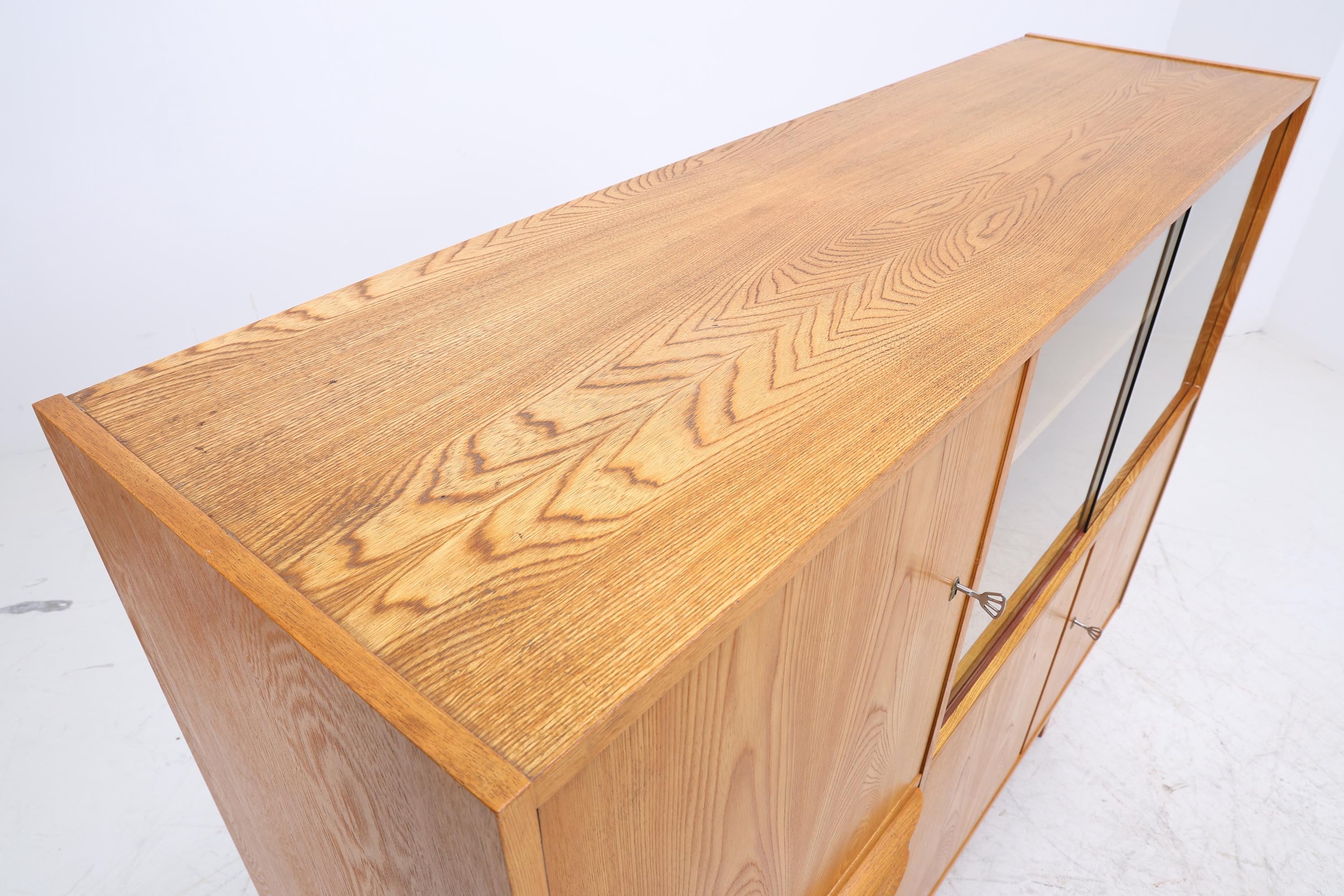 Hellerau Vitrine Serie 602 | Franz Ehrlich | Senesche Mid-Century Highboard