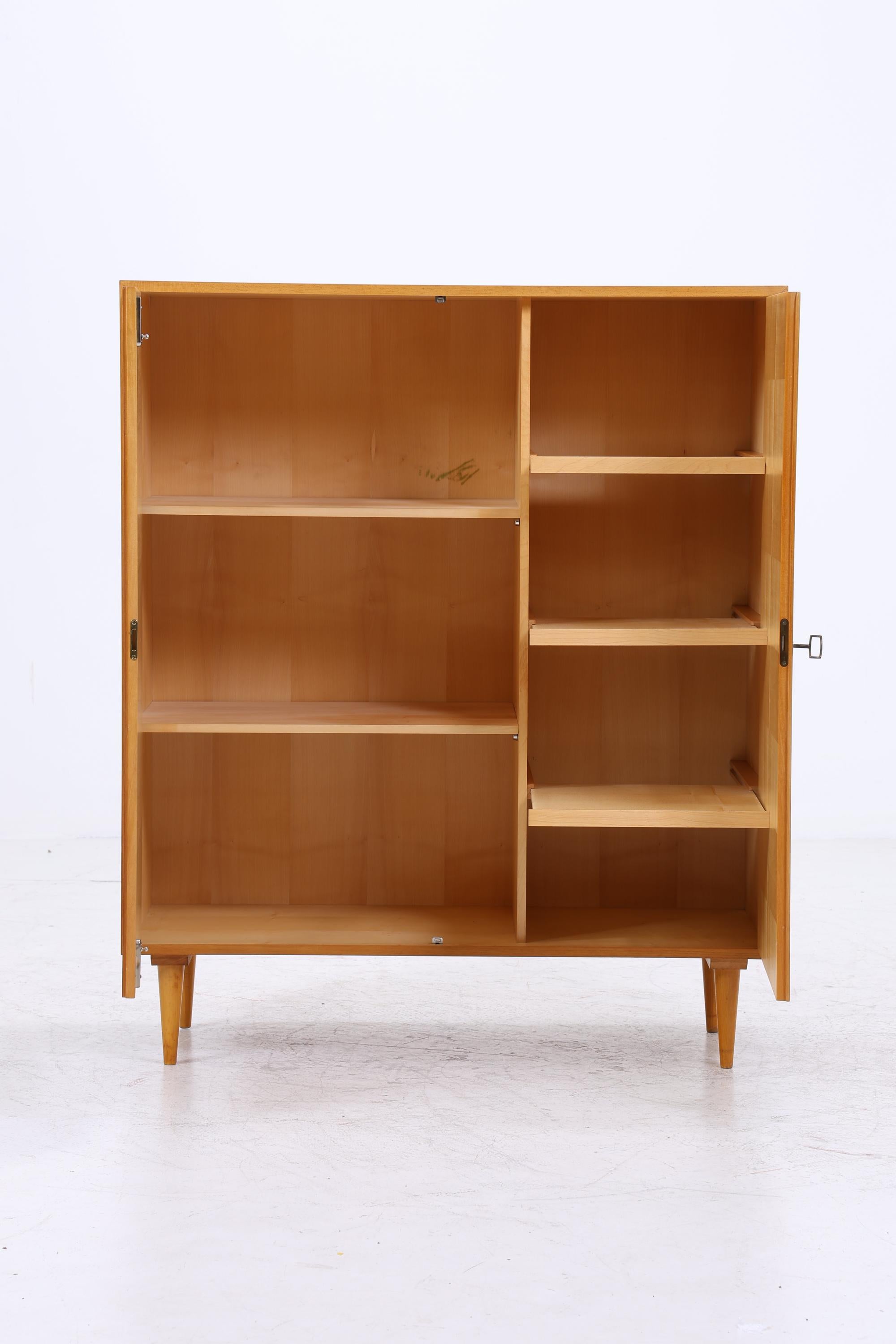 Vintage Wäscheschrank | Mid-Century Kleiderschrank 60er Jahre Design