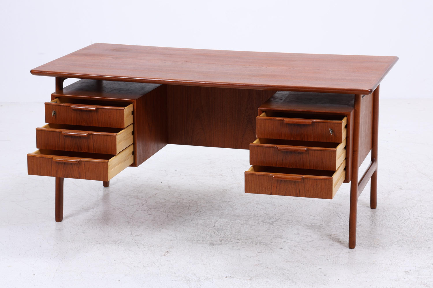 Vintage Teak Schreibtisch von Gunni Omann für Omann Jun "Modell 75" | Mid-Century freistehender Büro Tisch Danish Design