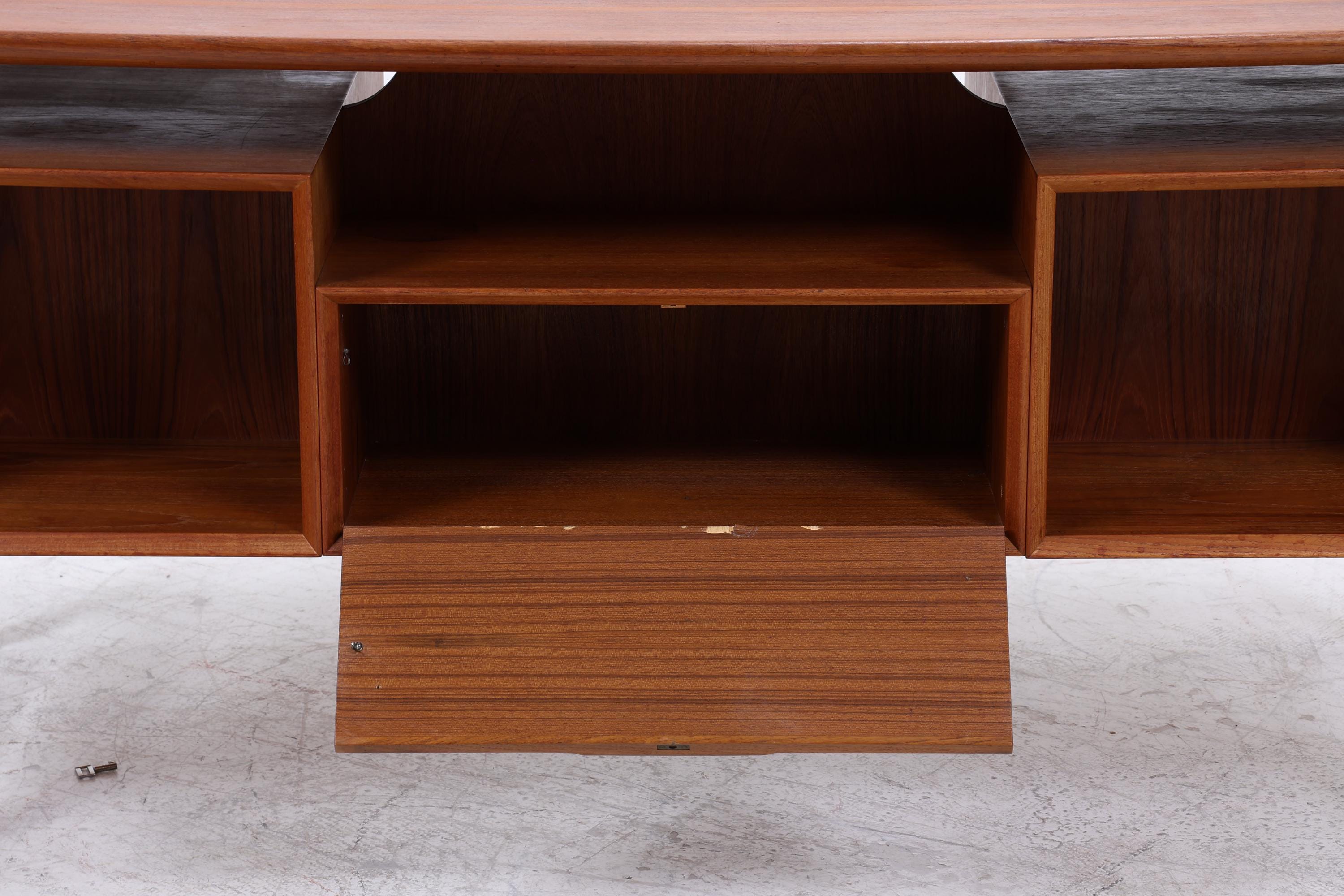 Vintage Teak Schreibtisch von Gunni Omann für Omann Jun "Modell 75" | Mid-Century freistehender Büro Tisch Danish Design