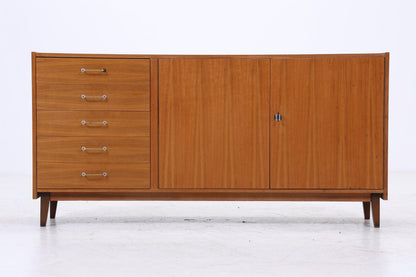 Vintage Nussbaum Sideboard 60er Jahre | Mid Century Schrank 70er