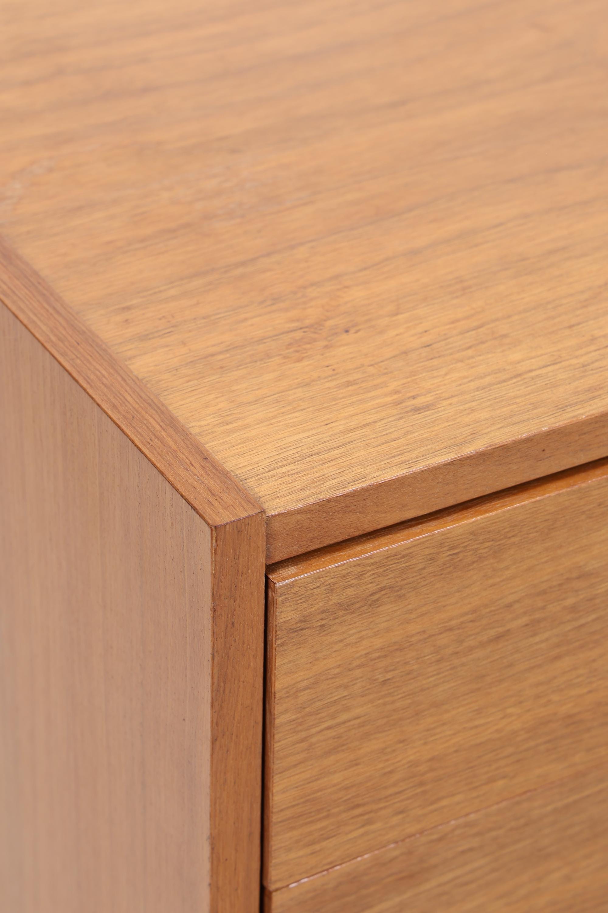 Vintage Nussbaum Sideboard 60er Jahre | Mid Century Schrank 70er