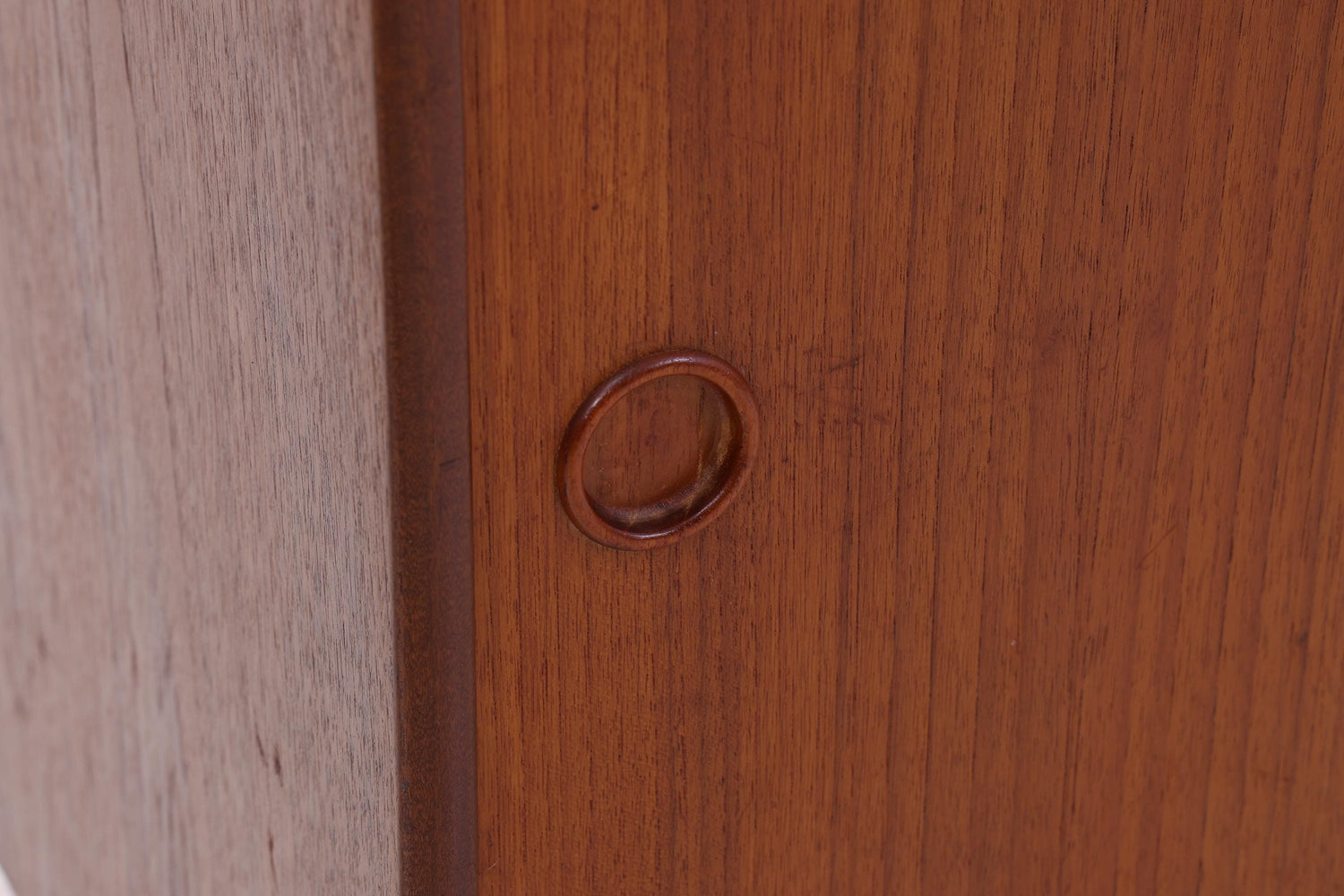 Vintage Teak Kommode mit Schiebetüren | Mid-Century Schrank Danish Modern