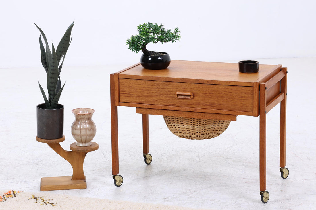 Vintage Teak Nähkasten | Danish Design | Mid-Century Beistelltisch auf Rollen