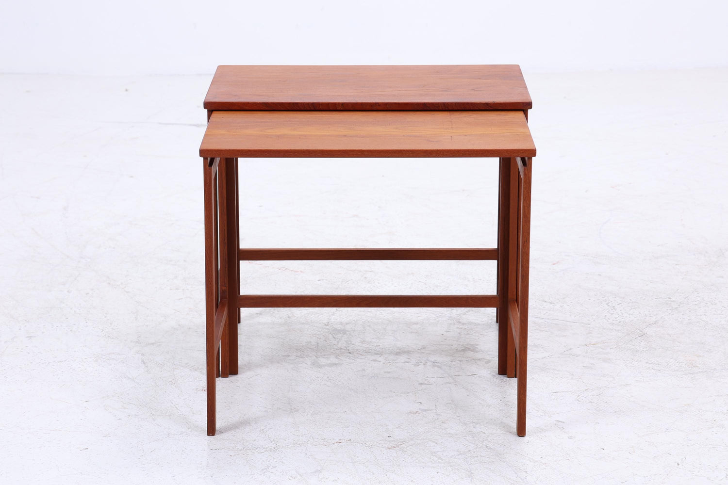 Vintage Teak Satztische 60er Jahre | Danish Design Mid Century Couchtische | 2 Beistelltische 60er Jahre Eckig Holz