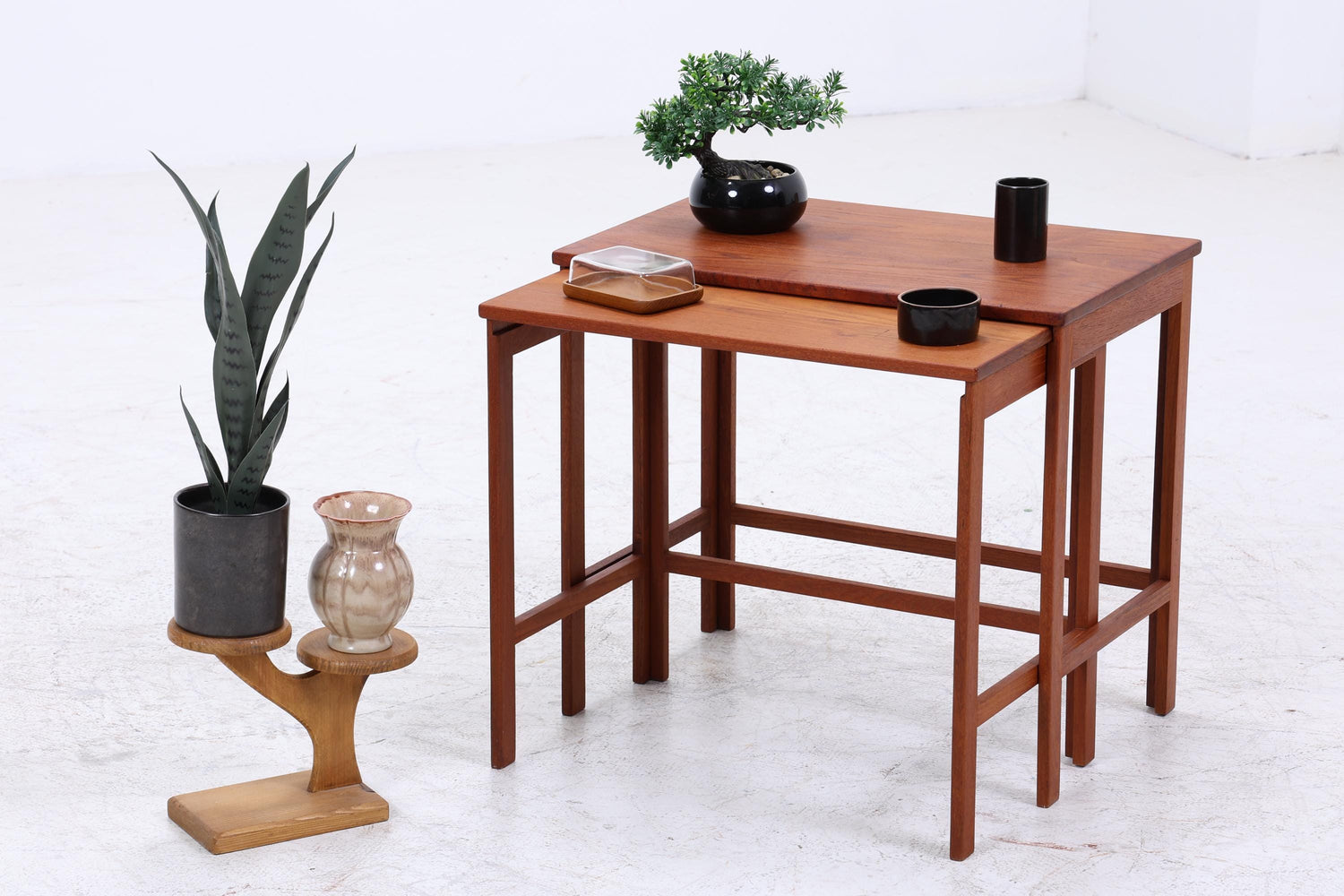 Vintage Teak Satztische 60er Jahre | Danish Design Mid Century Couchtische | 2 Beistelltische 60er Jahre Eckig Holz