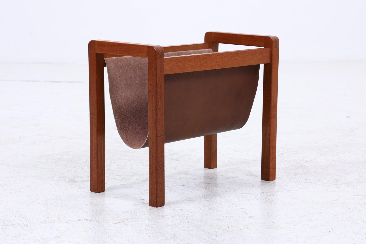 Vintage Teak Zeitungsständer | Mid-Century Magazinhalter Danish Modern