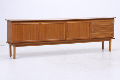 Vintage Nussbaum Sideboard 60er Jahre | Mid Century Schrank 70er