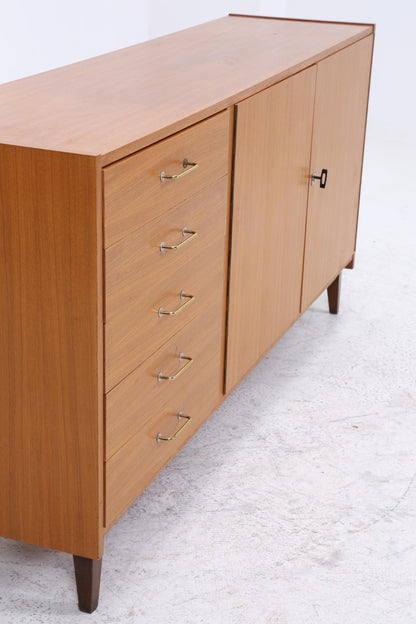 Vintage Nussbaum Sideboard 60er Jahre | Mid Century Schrank 70er