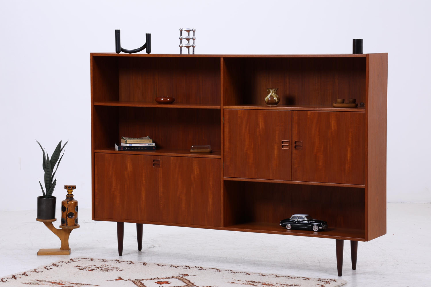 Vintage Teak Highboard 60er Jahre | Mid Century Sideboard Schrank Holz Aufbewahrung