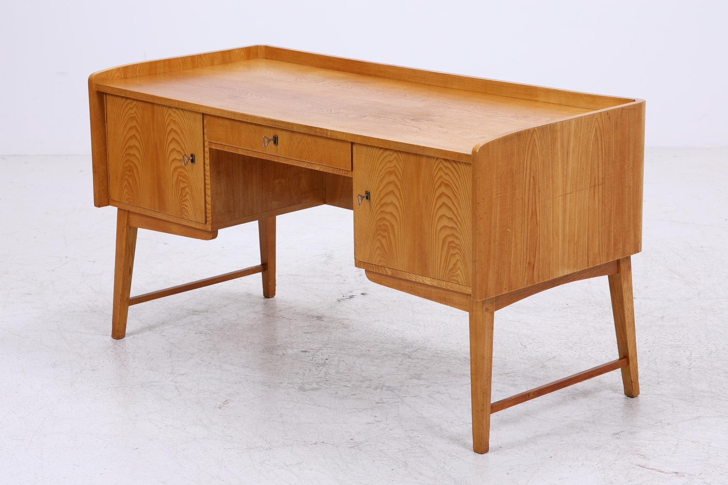 Vintage Schreibtisch aus Esche | Mid-Century Bürotisch 60er Jahre Design