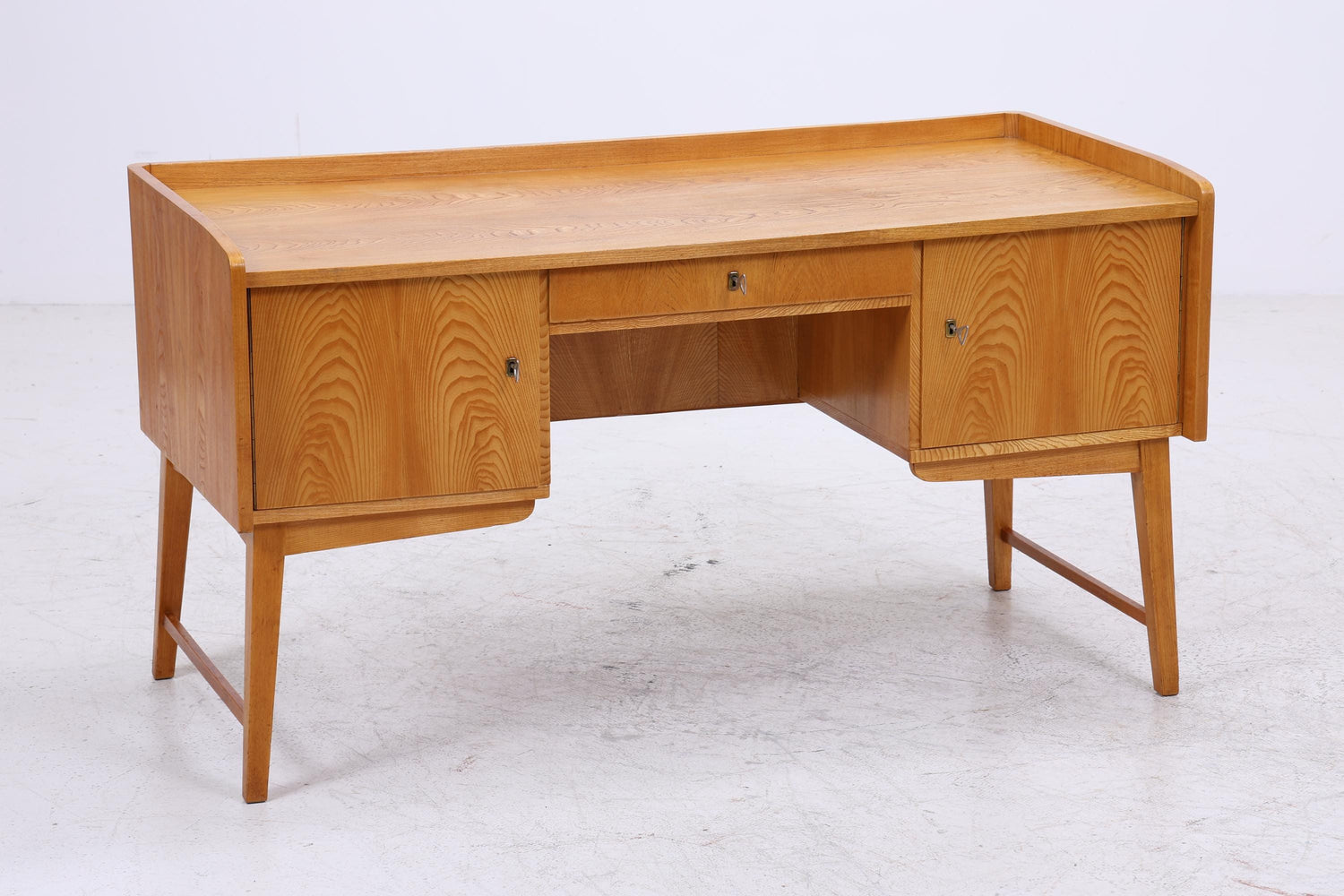 Vintage Schreibtisch aus Esche | Mid-Century Bürotisch 60er Jahre Design