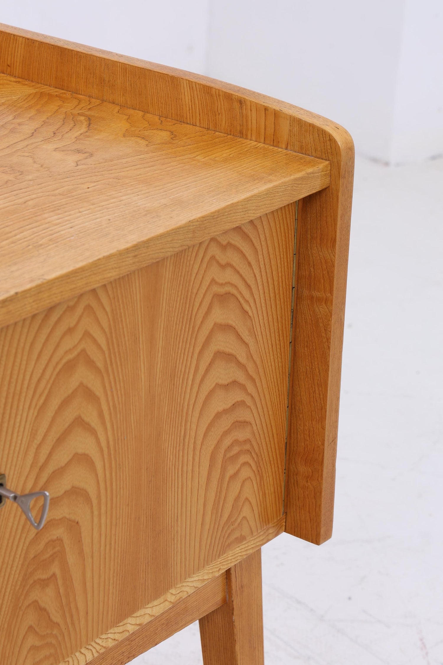 Vintage Schreibtisch aus Esche | Mid-Century Bürotisch 60er Jahre Design