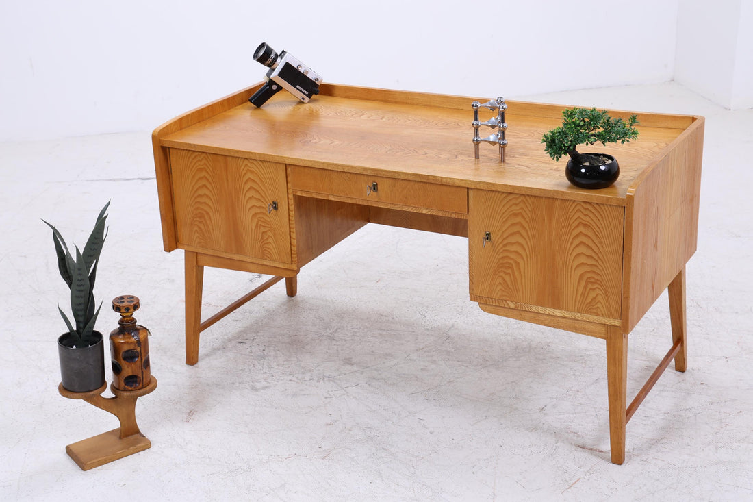 Vintage Schreibtisch aus Esche | Mid-Century Bürotisch 60er Jahre Design