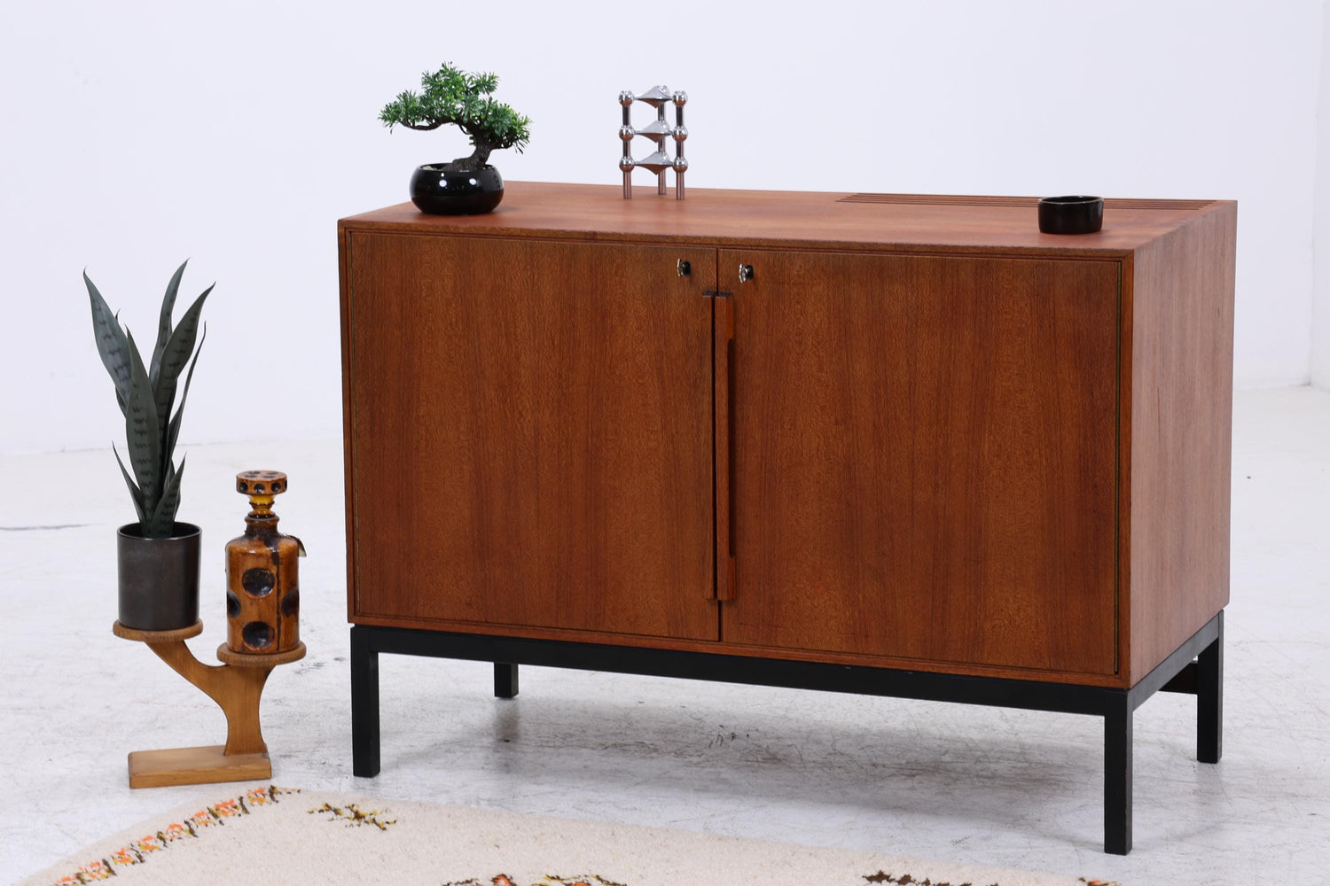 Vintage Teak Barschrank von Bernadotte &amp; Björn für Atlas Silkeborg | Mid Century Minibar mit Kühlschrank