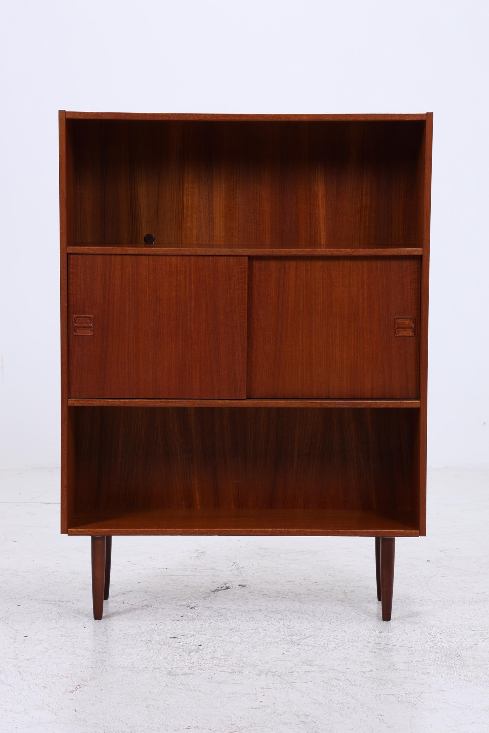 Vintage Teak Bücherschrank mit Schiebetüren | Mid Century Danish Design Regal 1960er