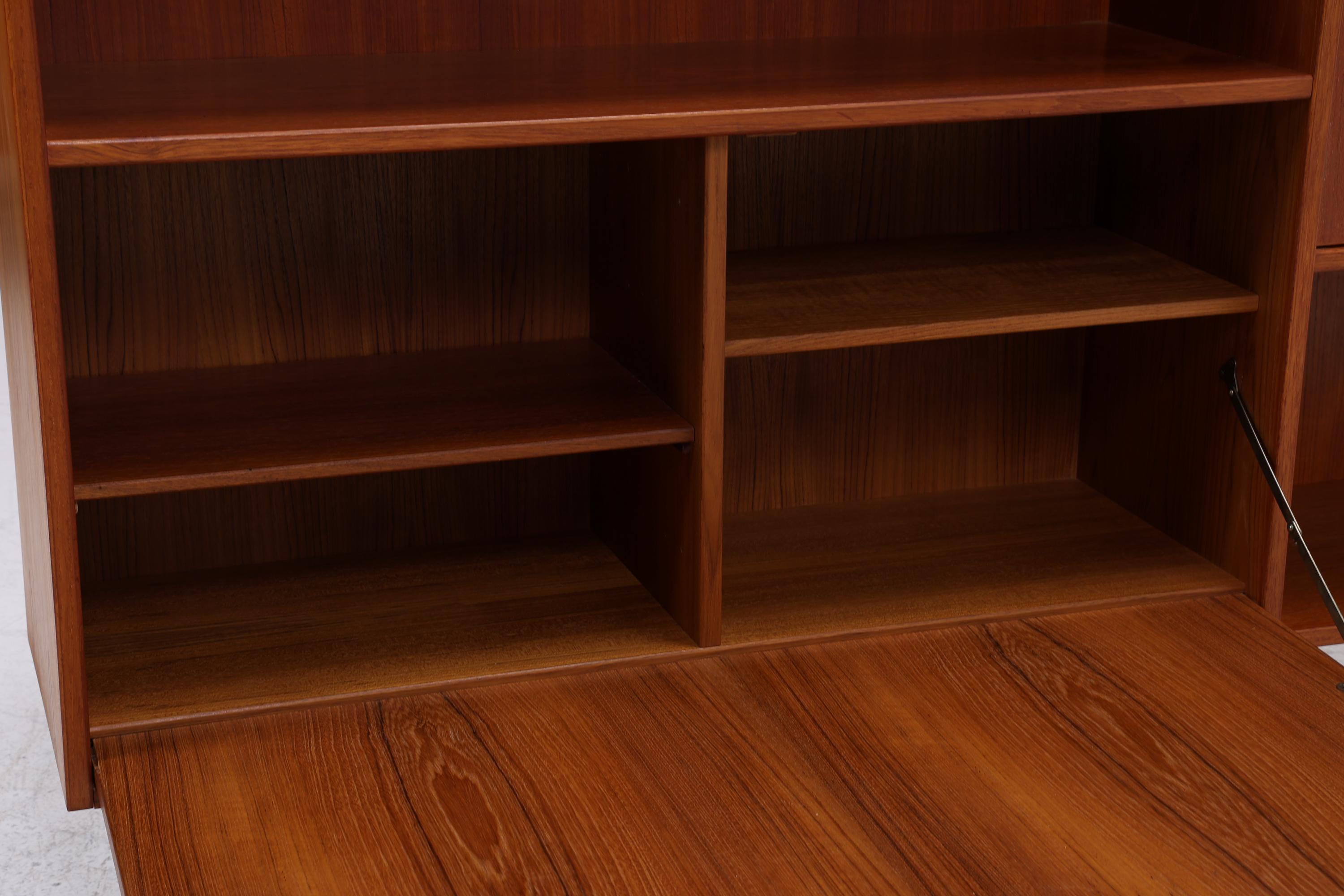 Vintage Teak Highboard 60er Jahre | Mid Century Sideboard Schrank Holz Aufbewahrung