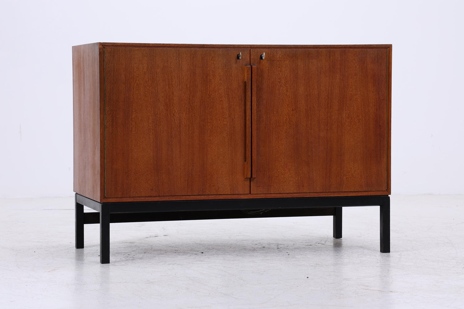 Vintage Teak Barschrank von Bernadotte &amp; Björn für Atlas Silkeborg | Mid Century Minibar mit Kühlschrank