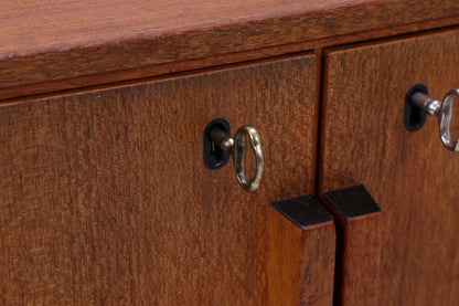 Vintage Teak Barschrank von Bernadotte &amp; Björn für Atlas Silkeborg | Mid Century Minibar mit Kühlschrank