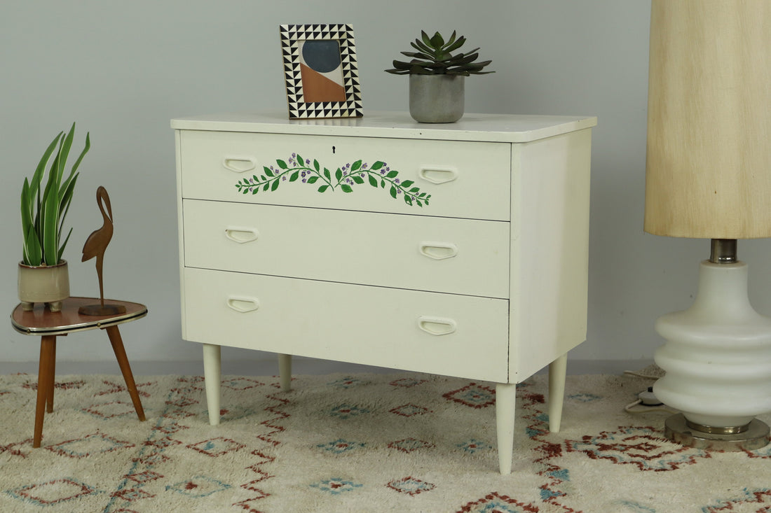 Weiße Schubladen Kommode 60er Jahre | Mid Century Kommode Sideboard Floral Blumen Konsole Schrank Retro 70er Vintage